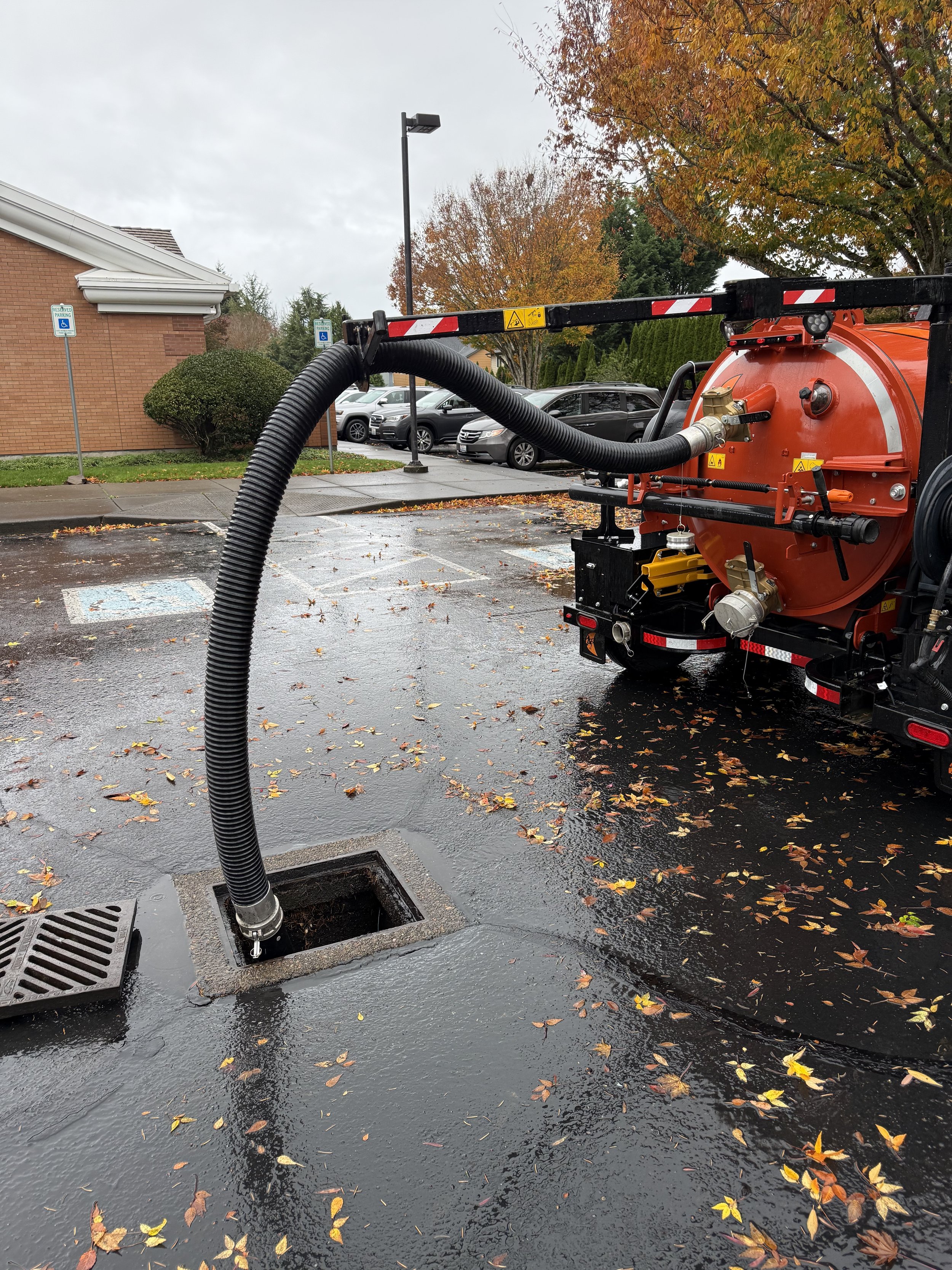Vacuum trailer, vac-trailer, hydro-excavation for cleaning storm catch basins, excavating for underground utilities.