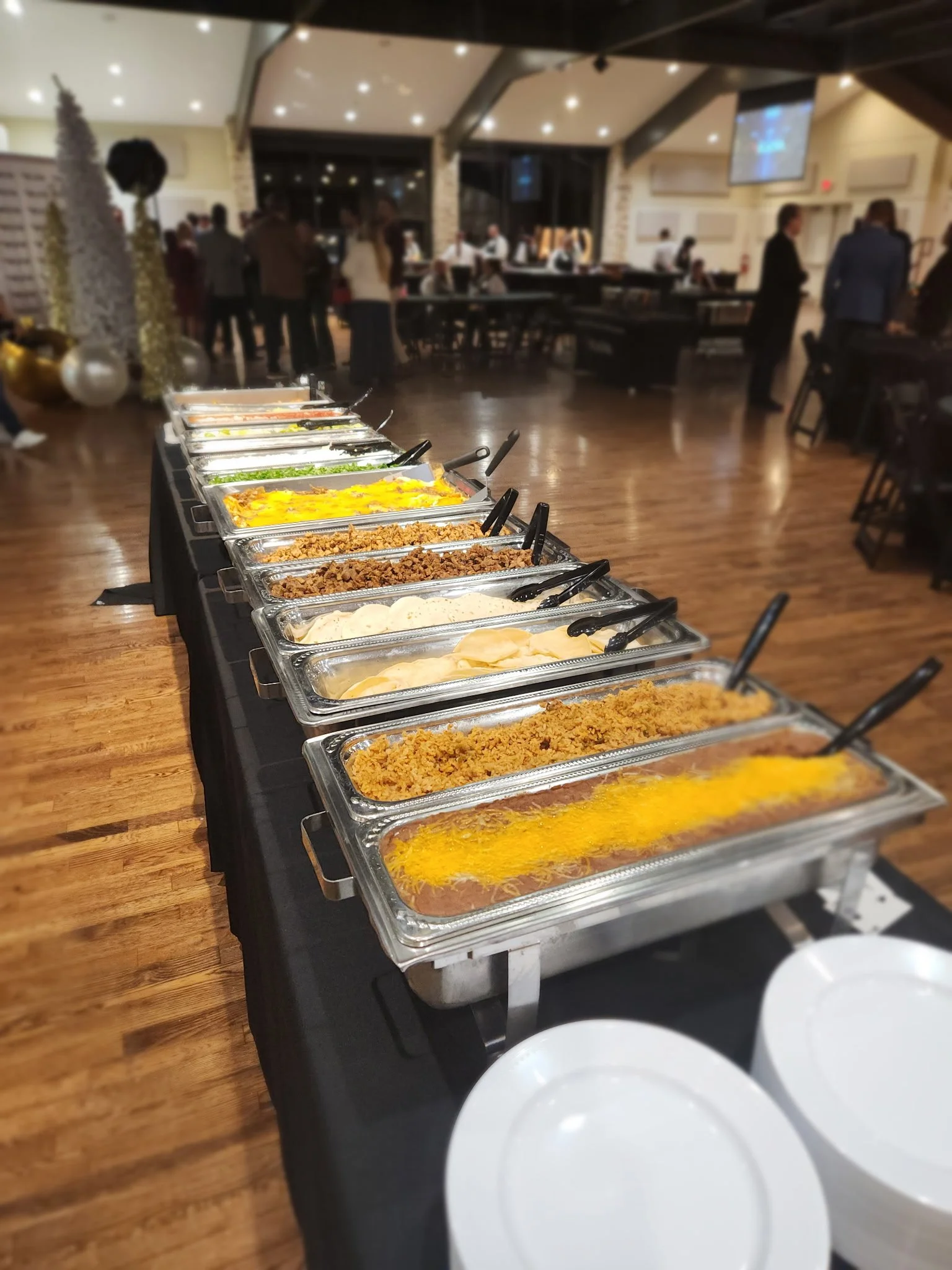 Why a Food Truck Is the Perfect Choice for Your Next Event