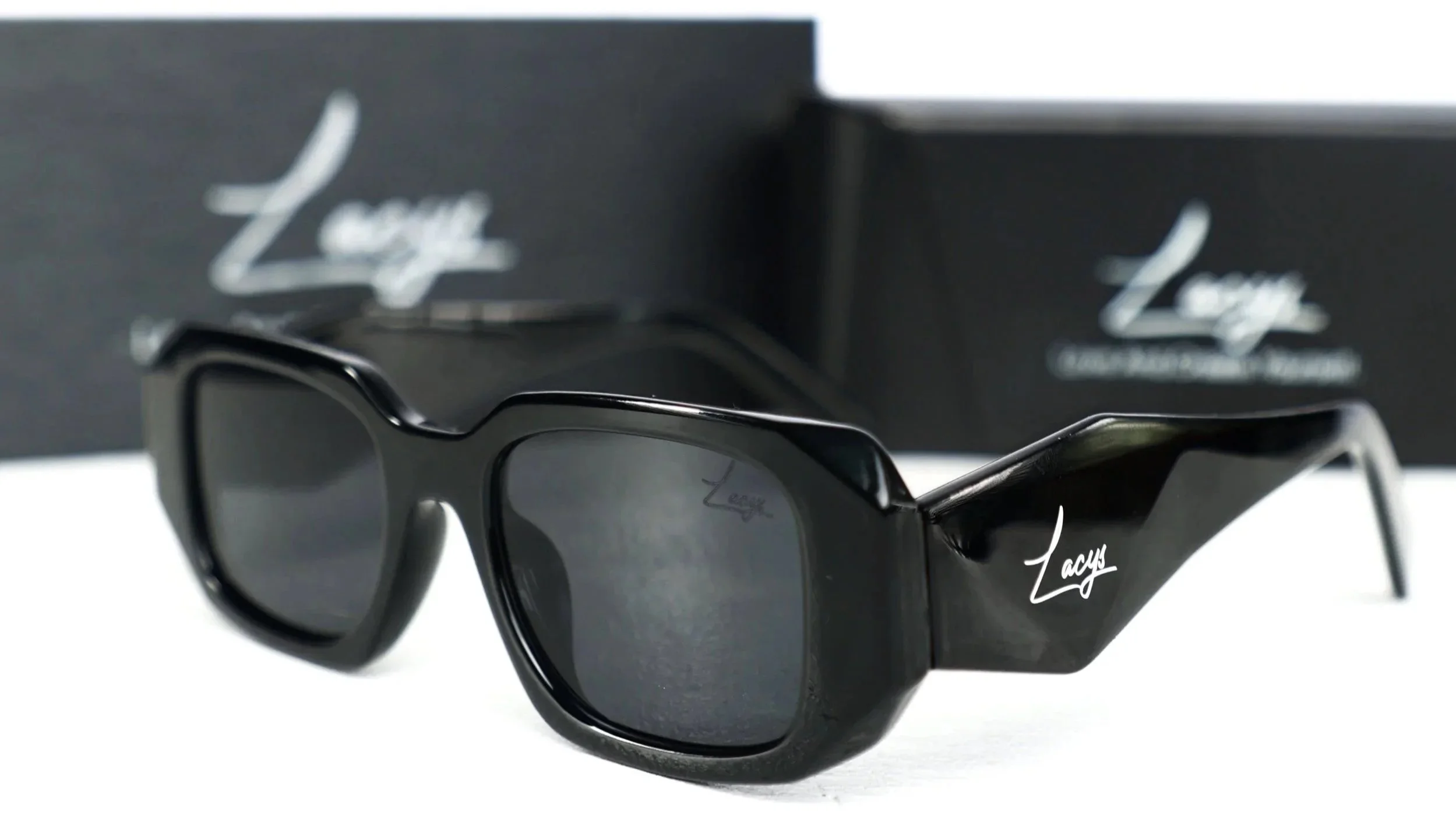 Lacys show stoppers sunglasses