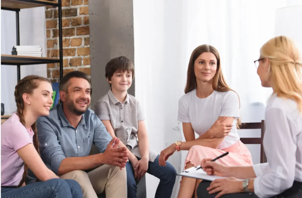 Searching for a Family Psychologist in Westlake Village? How Phasma Helps Parents