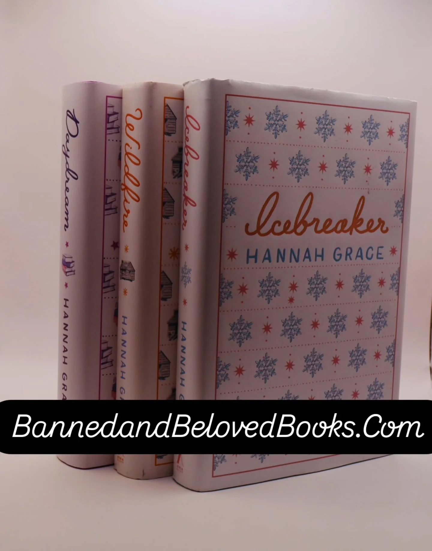 Free shipping 😍 👌✨ order now!
BannedandBelovedBooks.Com
#darkromance #romance #fantasy #romantasy #SpicyReads