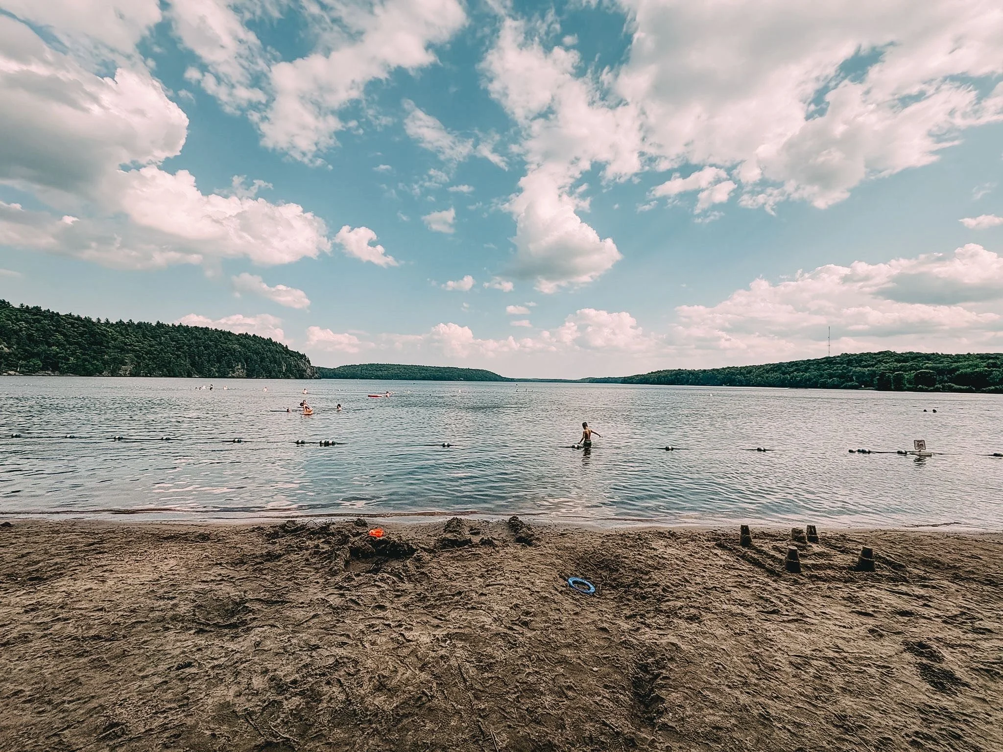 Bon Echo Provincial Park Beach, Mazinaw Lake