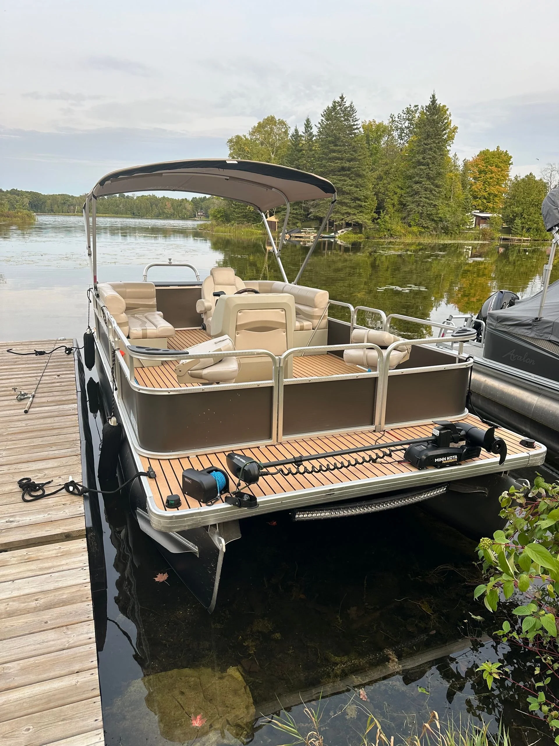 Pontoon-2.jpg