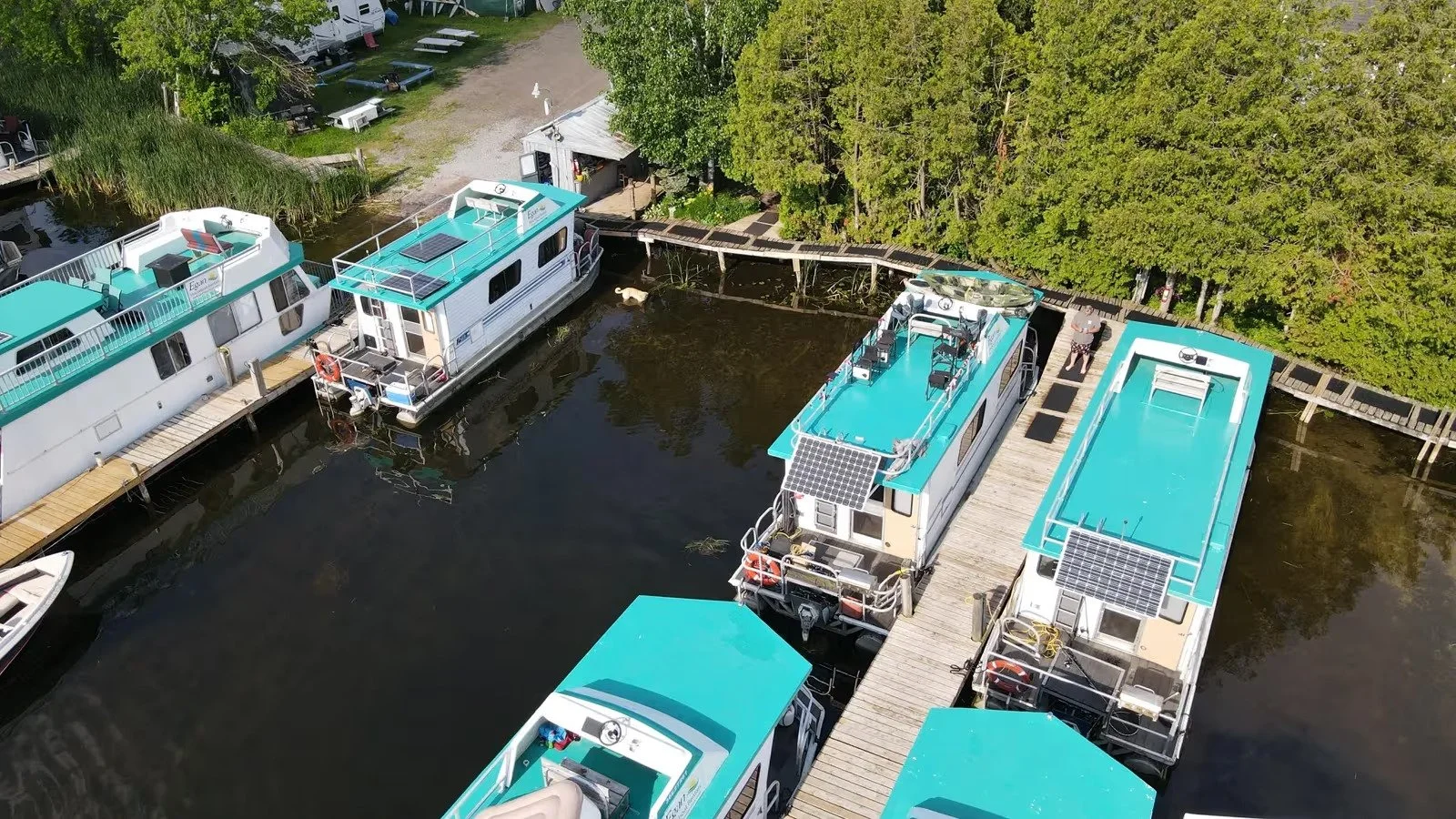 2025_aerial_morning_houseboat_marina_drone.jpg