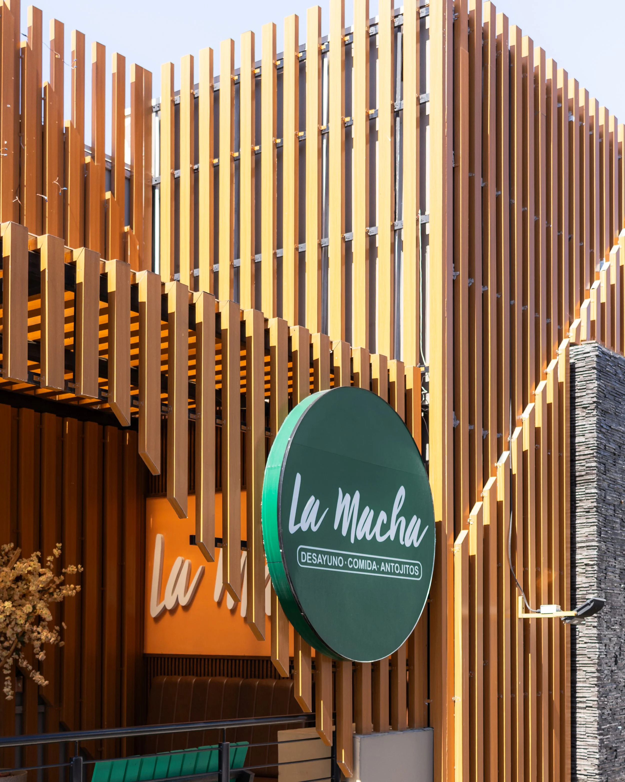 Restaurante de comida Mexicana La Macha Plaza Alameda Otay 4.jpg