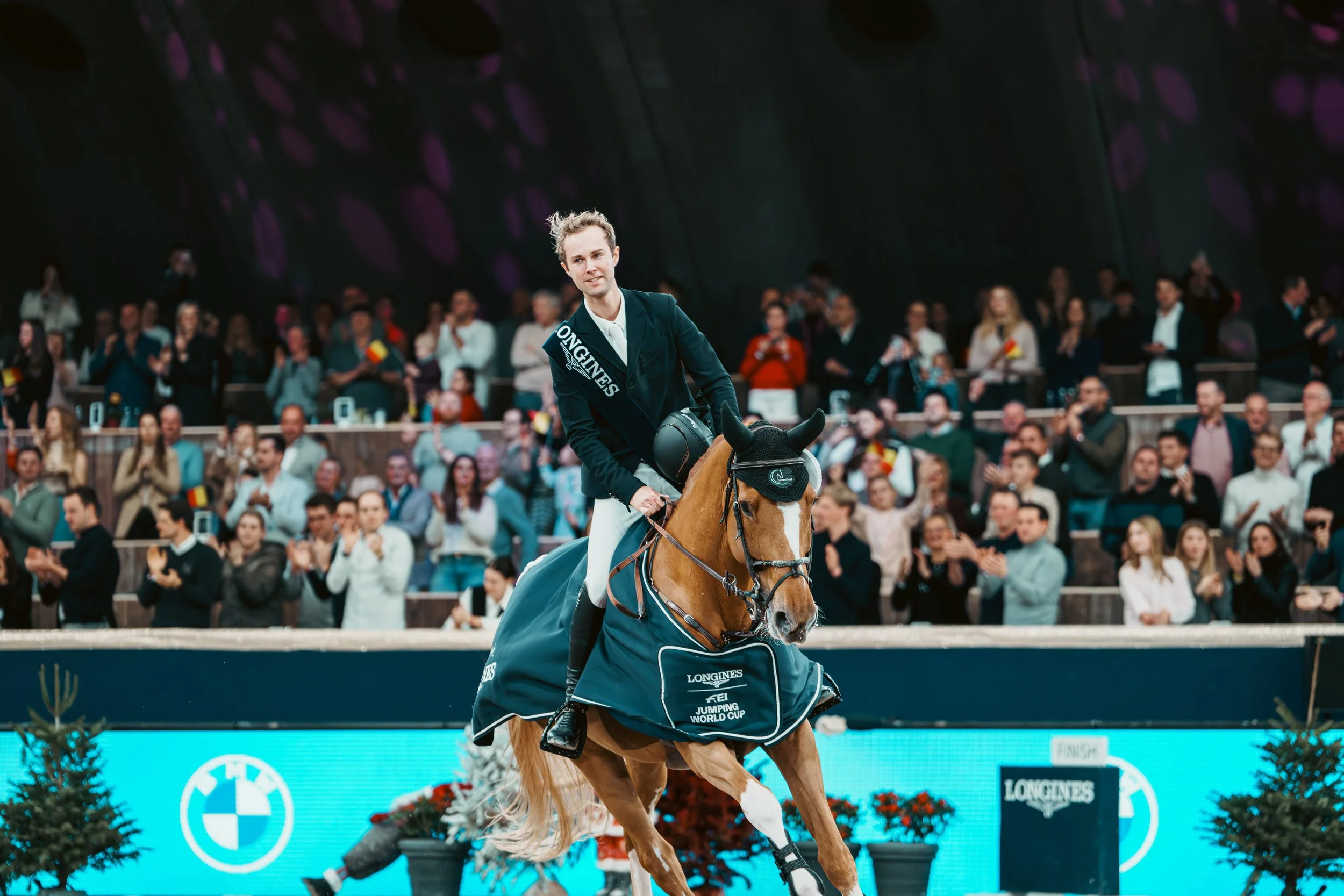 Gilles Thomas wint wereldbeker van Jumping Mechelen