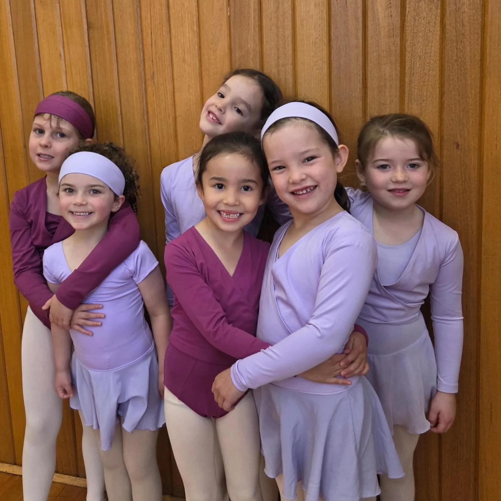 Photo of the day 💜💚🖤 @BBA 
.
.
#balletfriends #bestfriends #baysideballetacademy #beaumaris

📸 @ellbell5