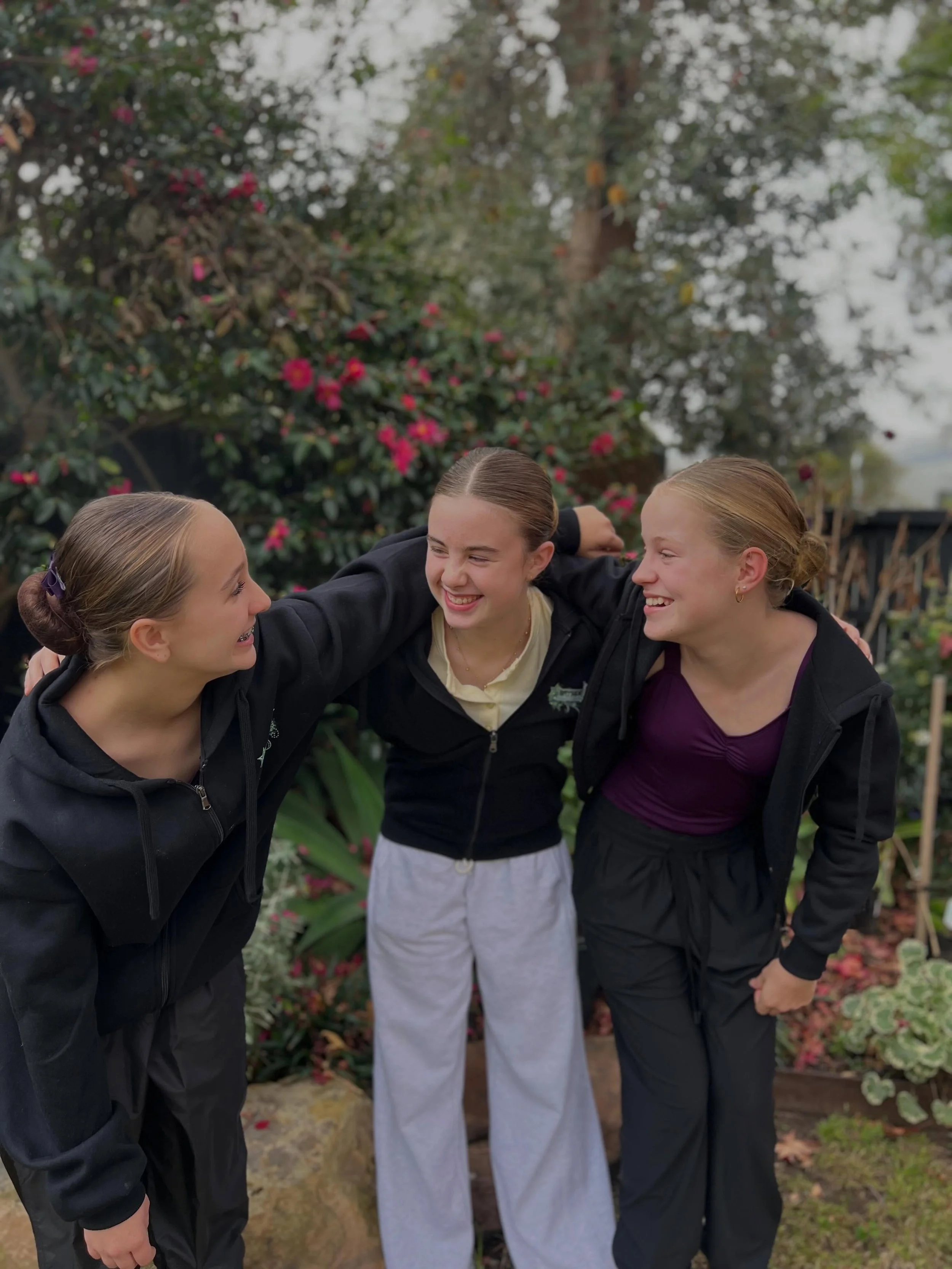 Gorgeous photos of @baysideballetacademy Grade 6 students taken yesterday before the annual Victorian Cecchetti Ballet Convention.
So proud of all our students who took part these past two weeks 💜💚
Thank you @cecchettiballetaustralia and the Victor