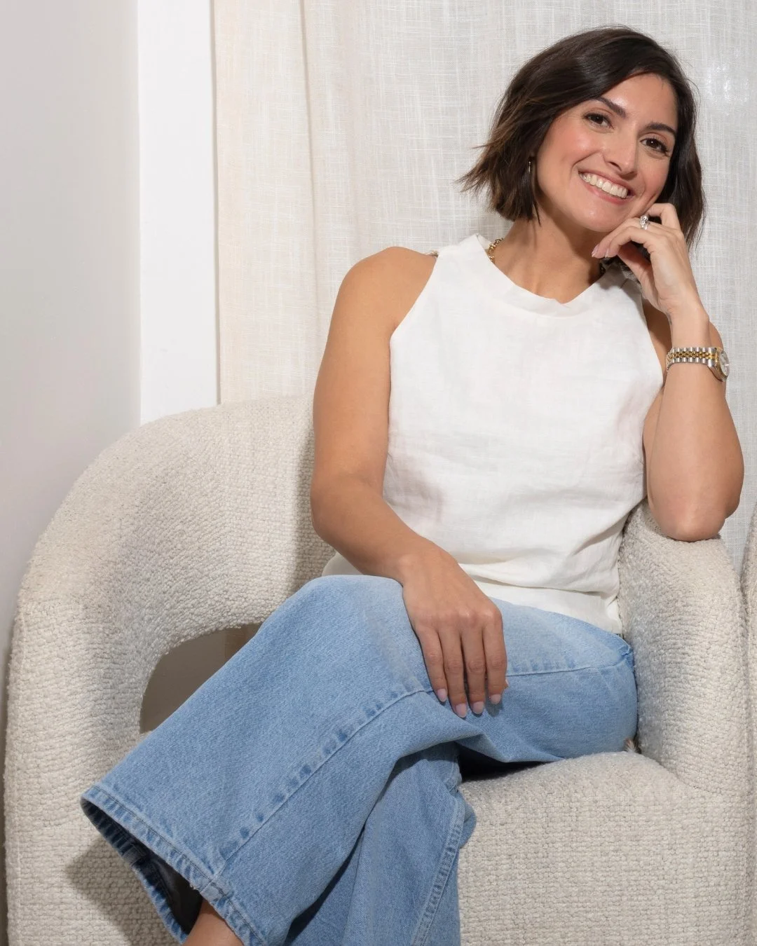 Stephanie Lucente, cofounder and Christian life coach at A Brighter Beginning, coaching women in Miami.