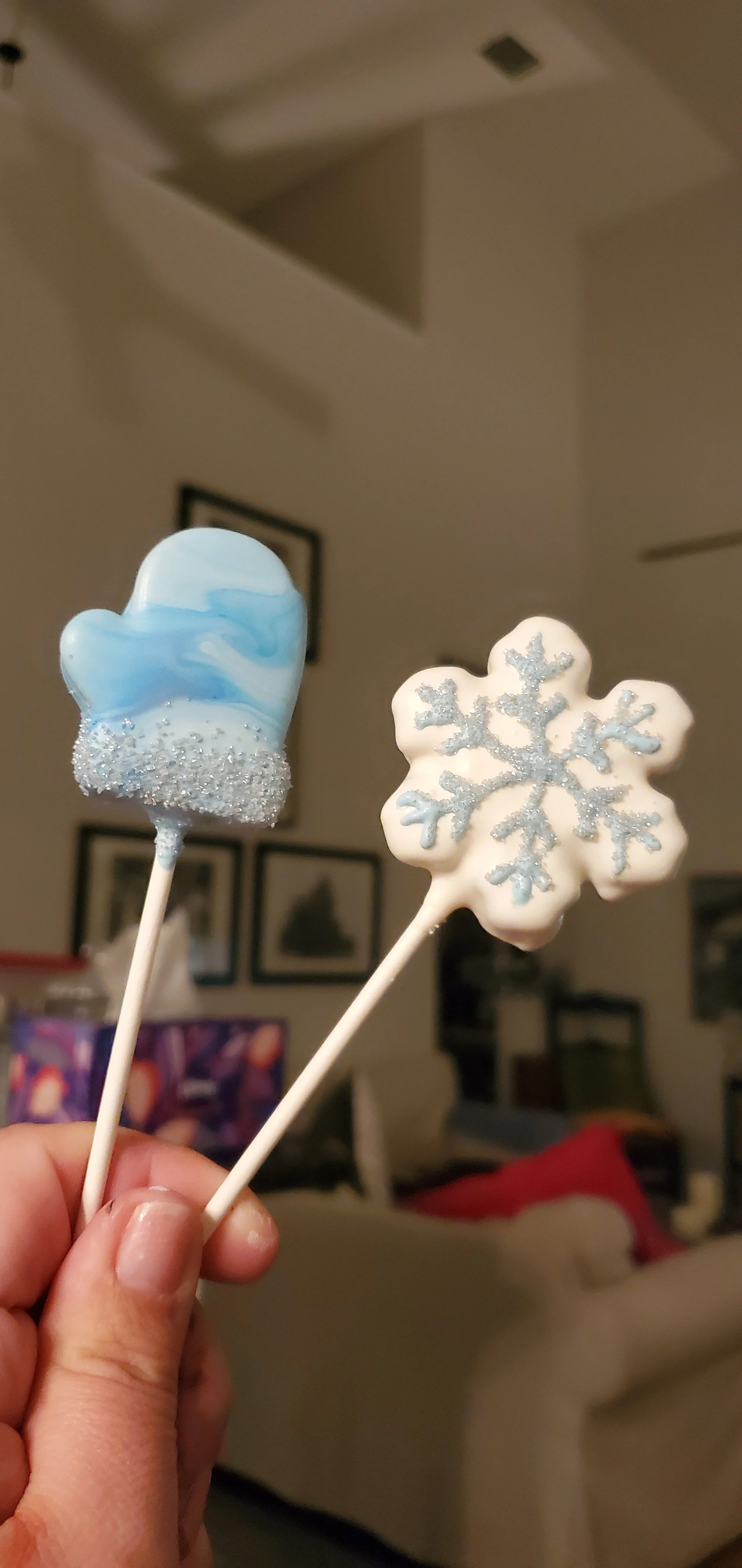 Snow Flake and Mitten Cake Pops