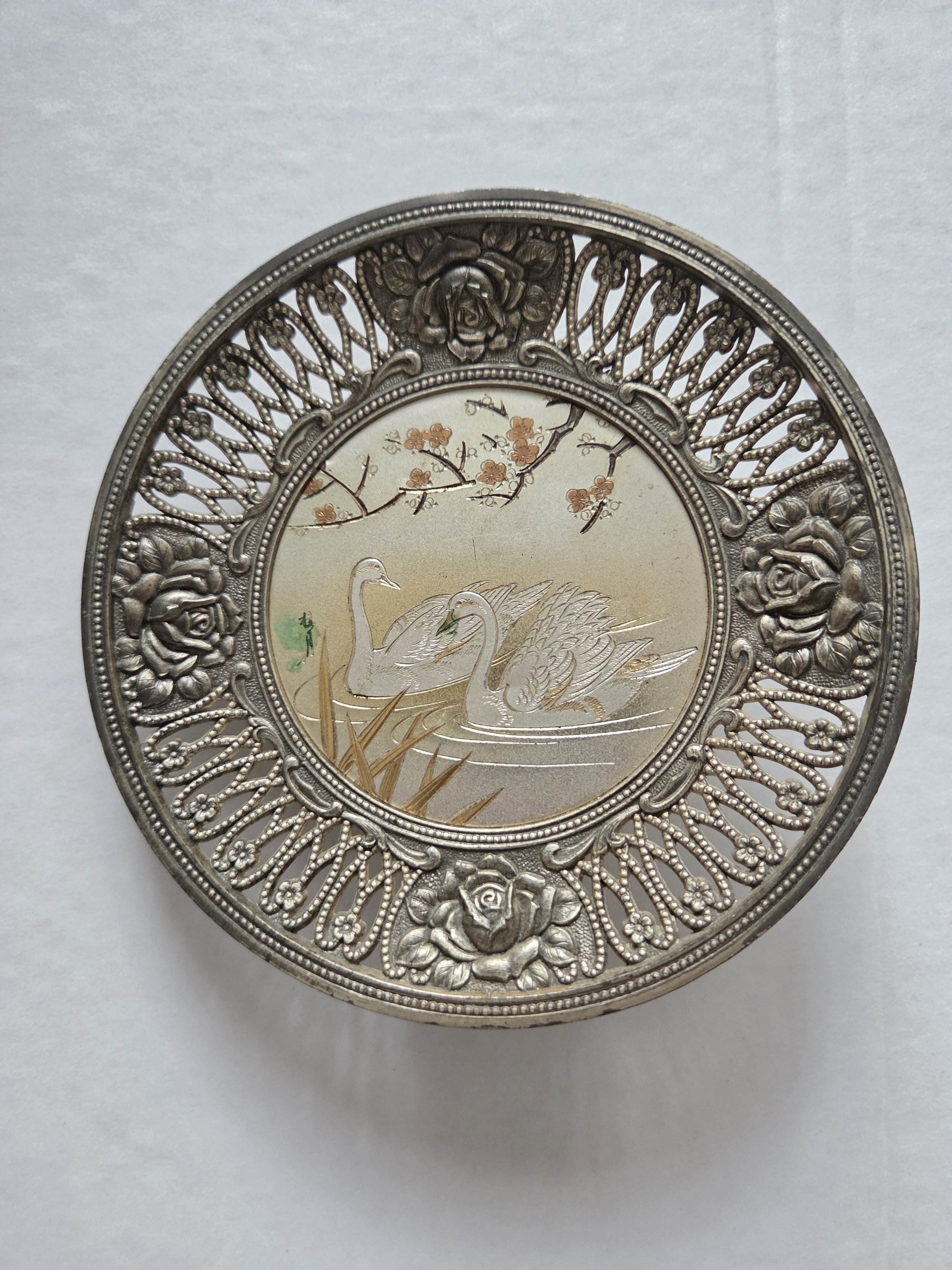 Japanese Sankyo Swan Music Box