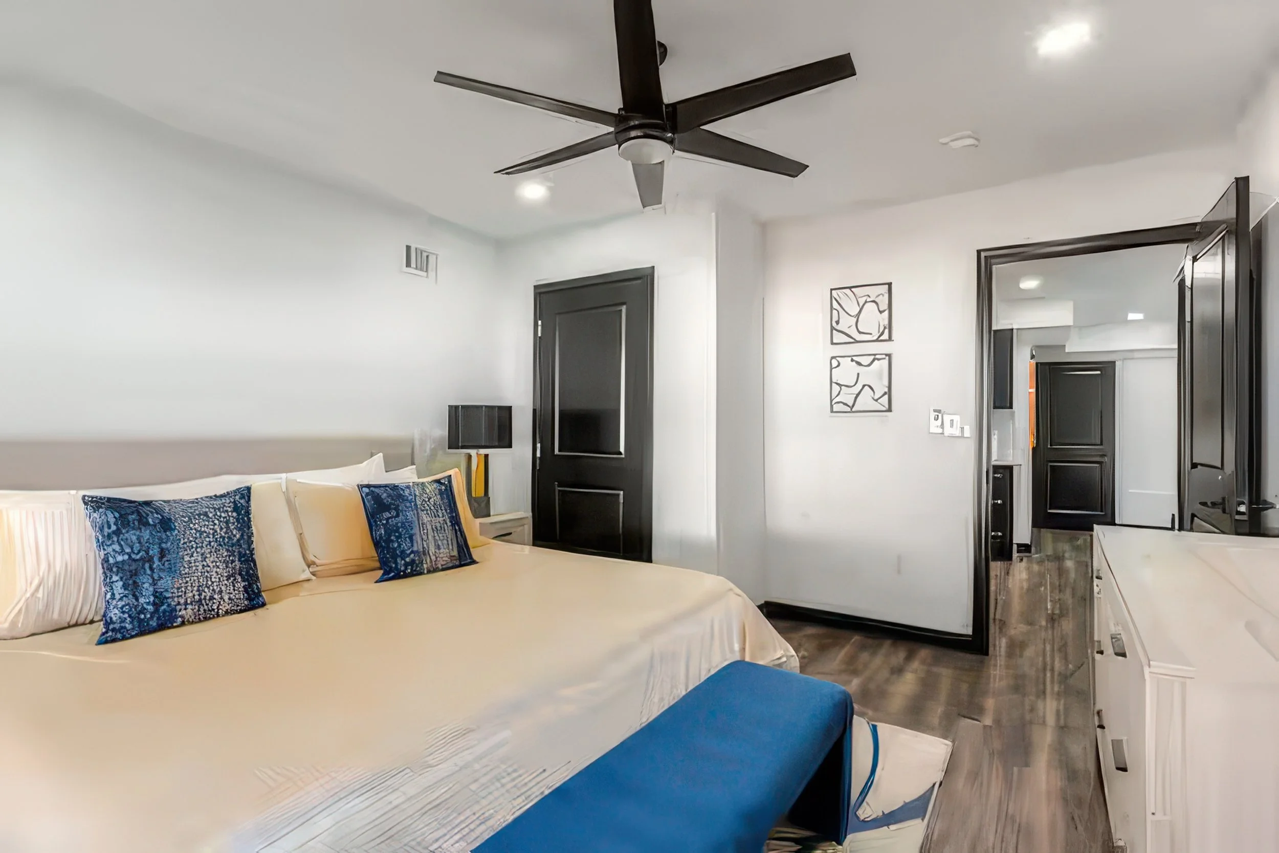 basement bedroom 1.2.jpg