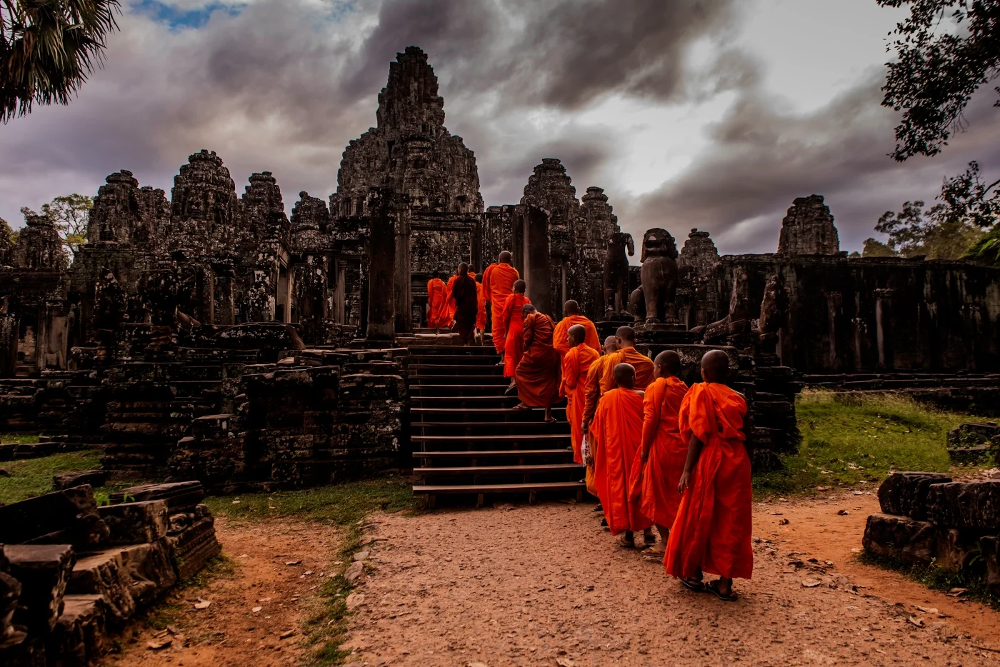 monks-at-bayon.webp