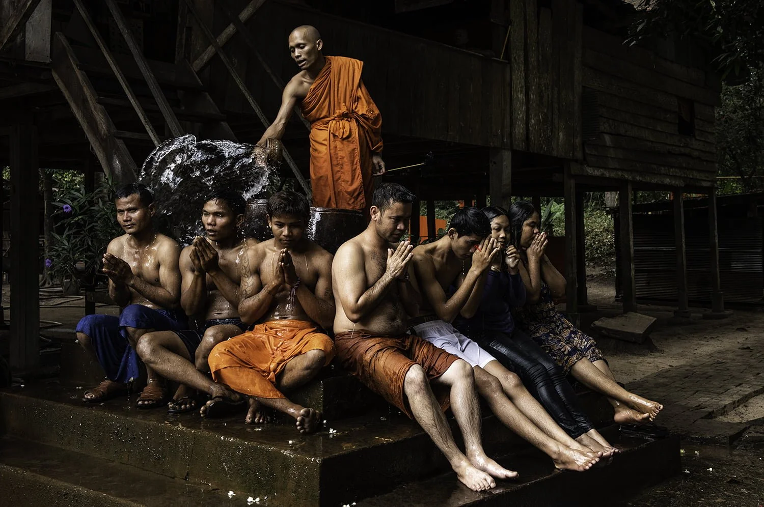 Water-blessing-at-Wat-Tepbranam.jpg