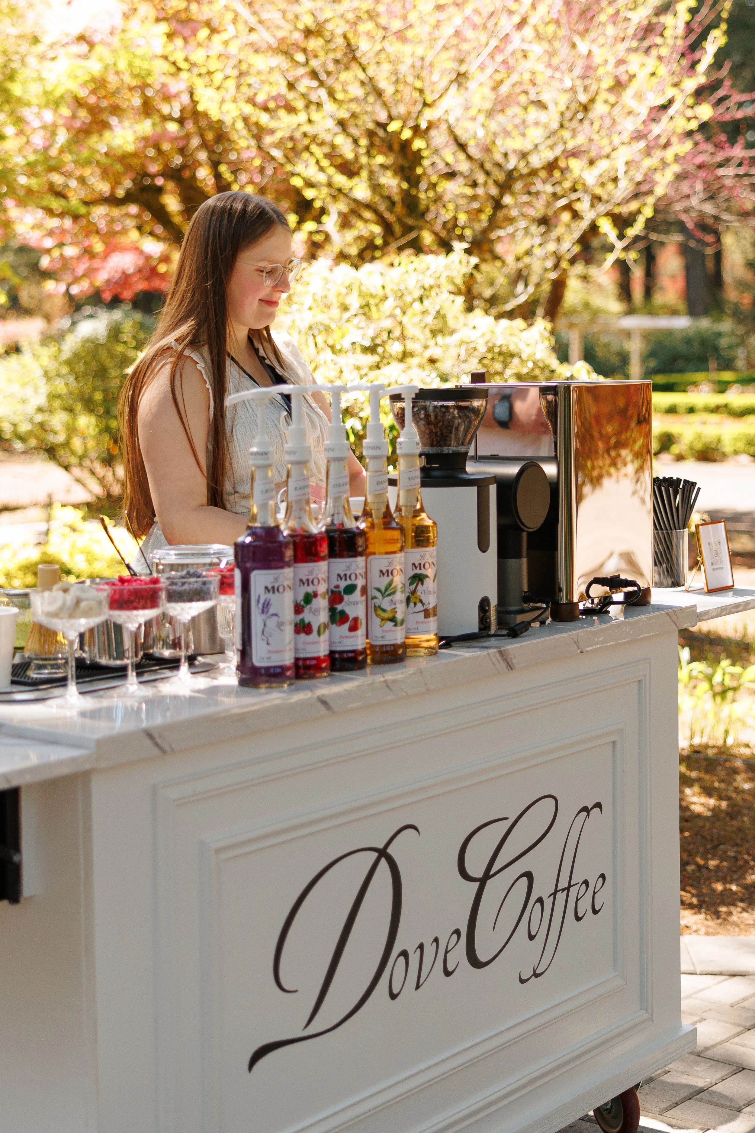 The Classic Blossom Sandy River Gardens Styled Shoot-4.jpg