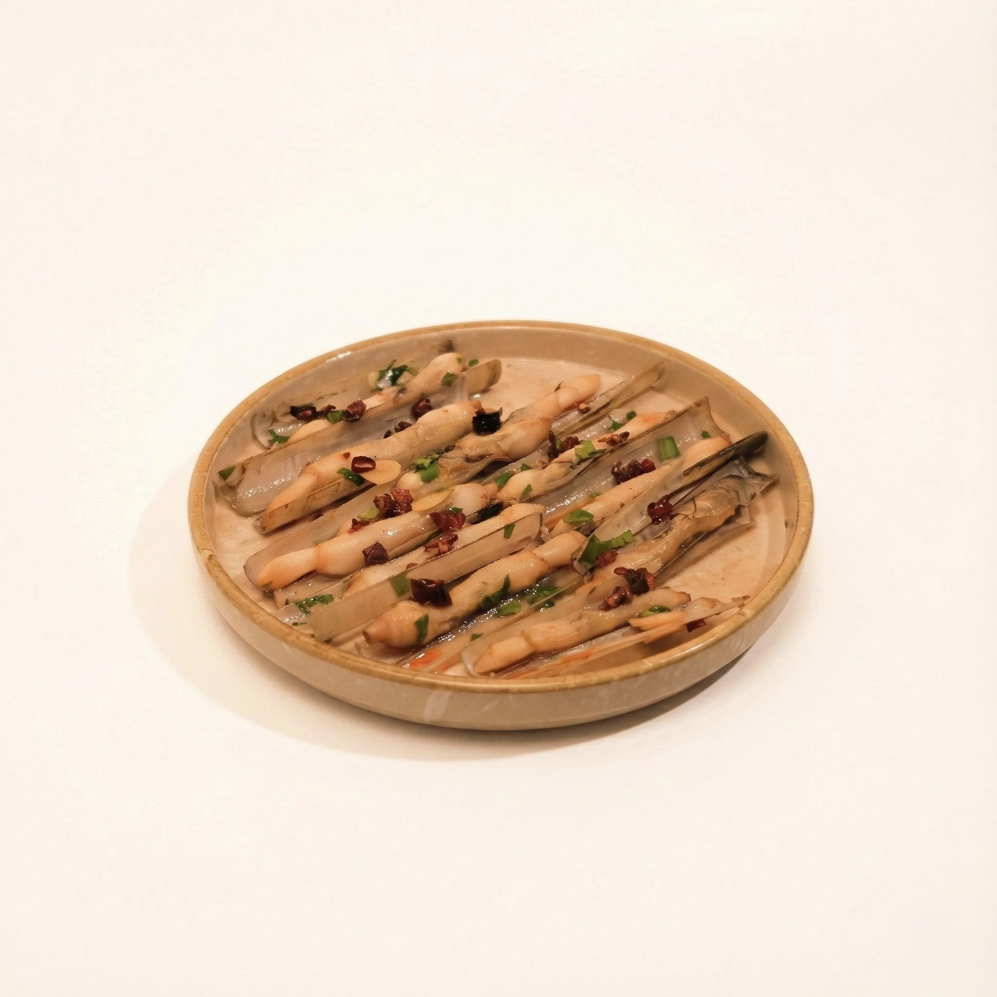 RAZOR CLAMS · Grilled clams with garlic butter and lemon · 550