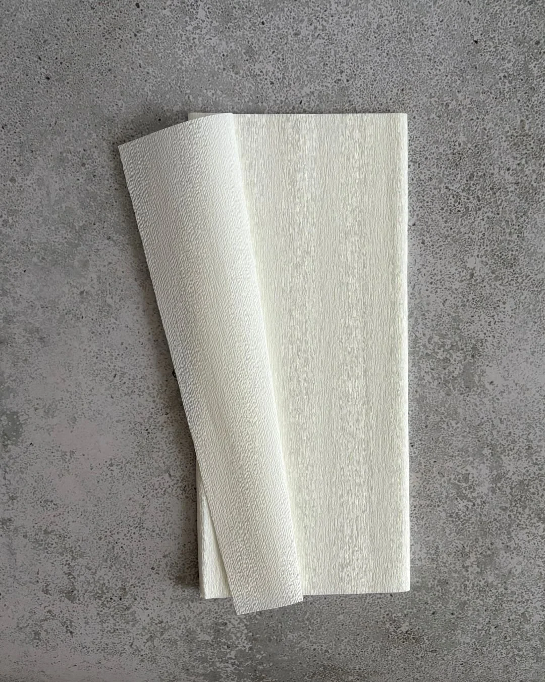 Gloria Doublette Krepppapier von Werola, weiß/weiß, 1 Lage á 25 cm x 125 cm