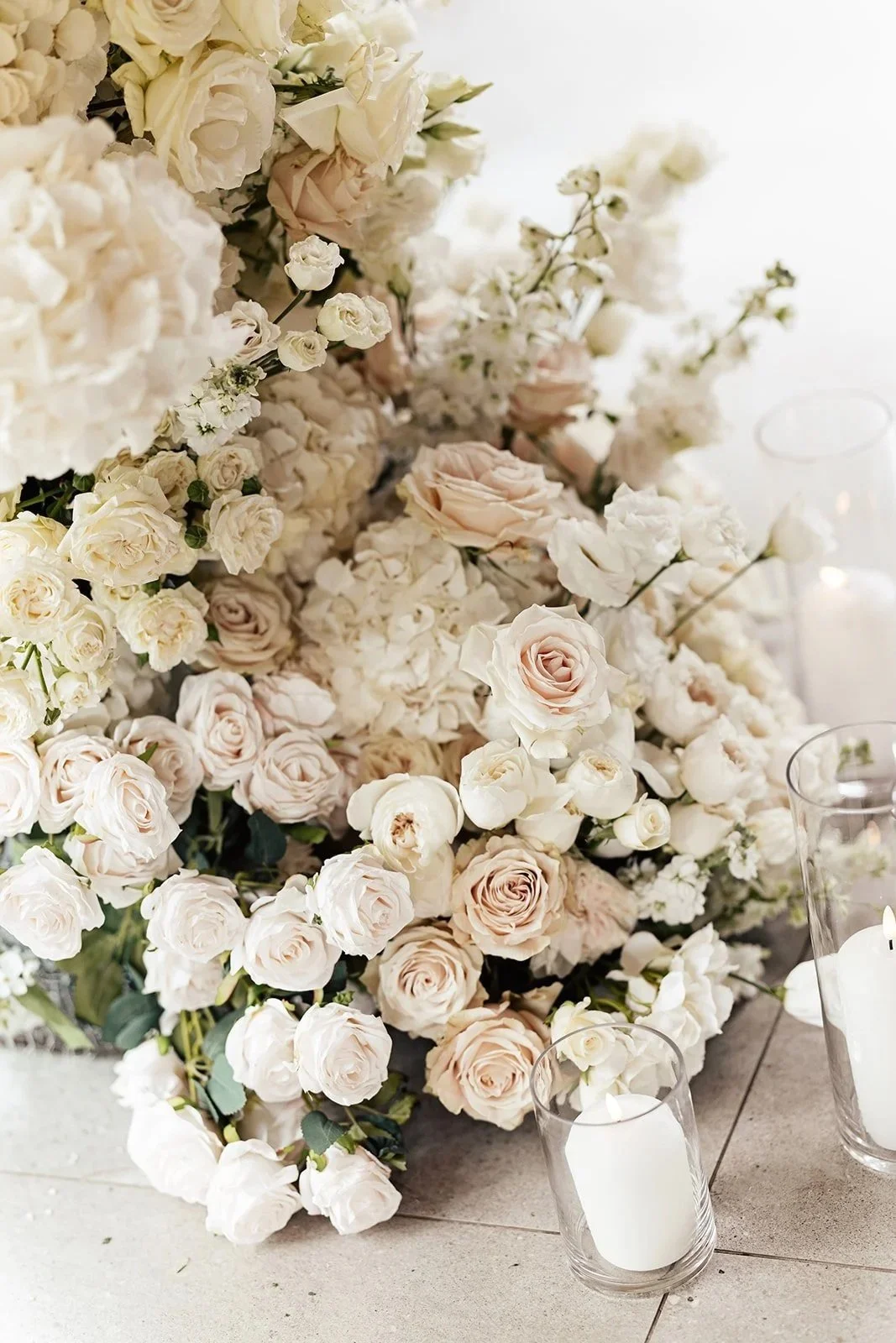neutral flowers
