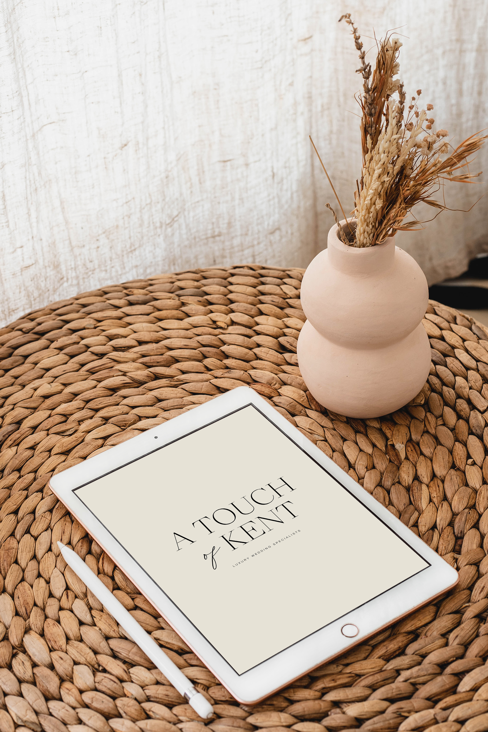 A touch of kent logo