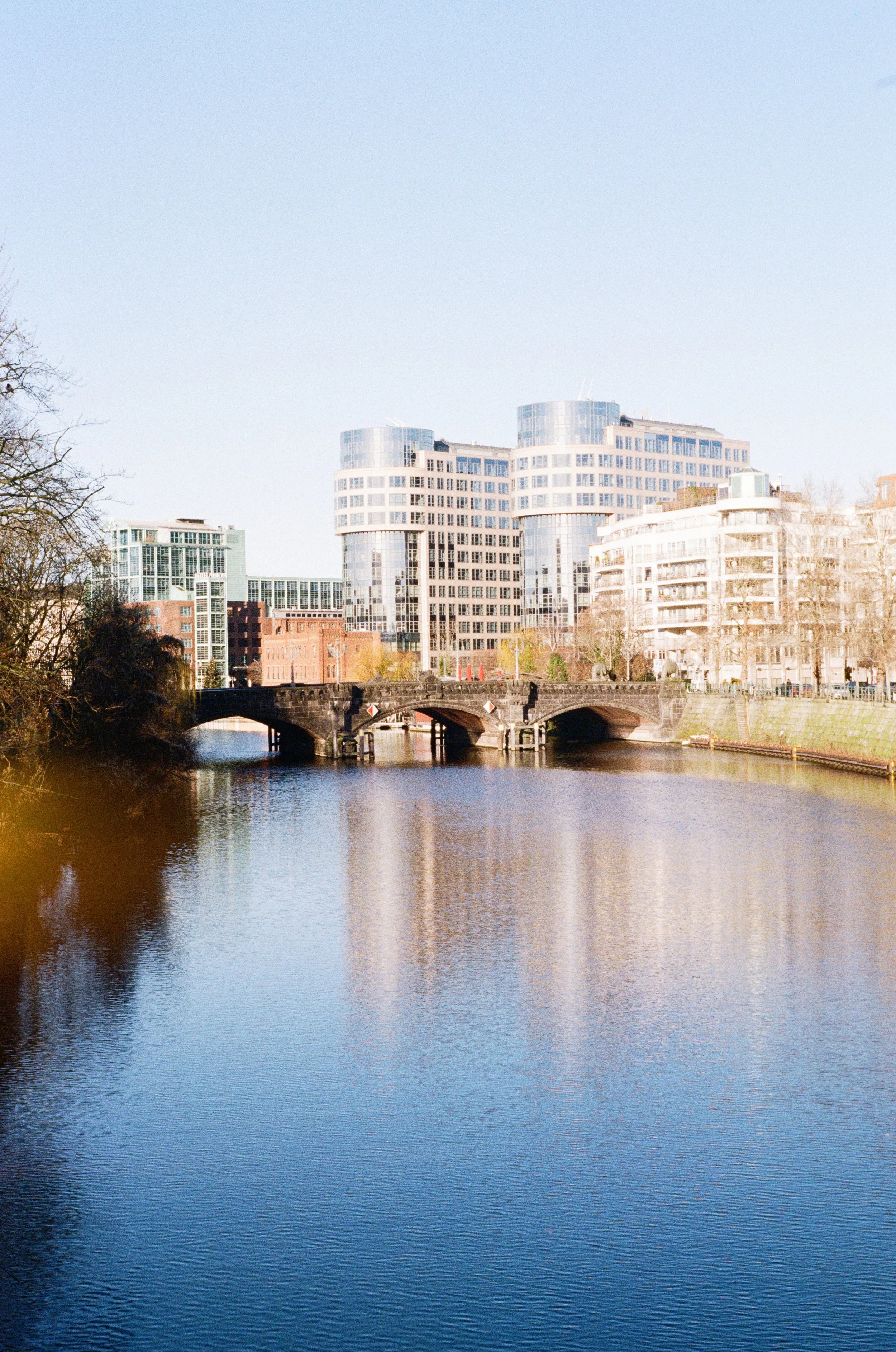 A golden shot of the Moabiter Bridge on the Spree, taken from the Gerickesteg bridge in Berlin