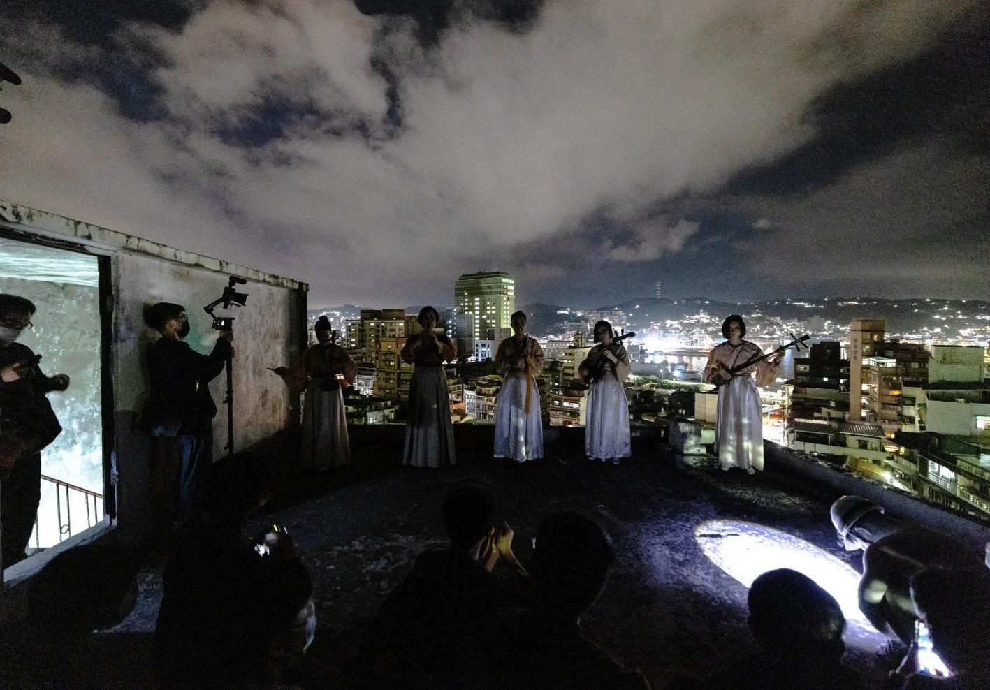 正義路安魂曲-第一樂章：觀音腳下 “Jusutice Road Requiem” First Movement: At the Foot of Guanyin — 彭弘智 Hung-Chih Peng