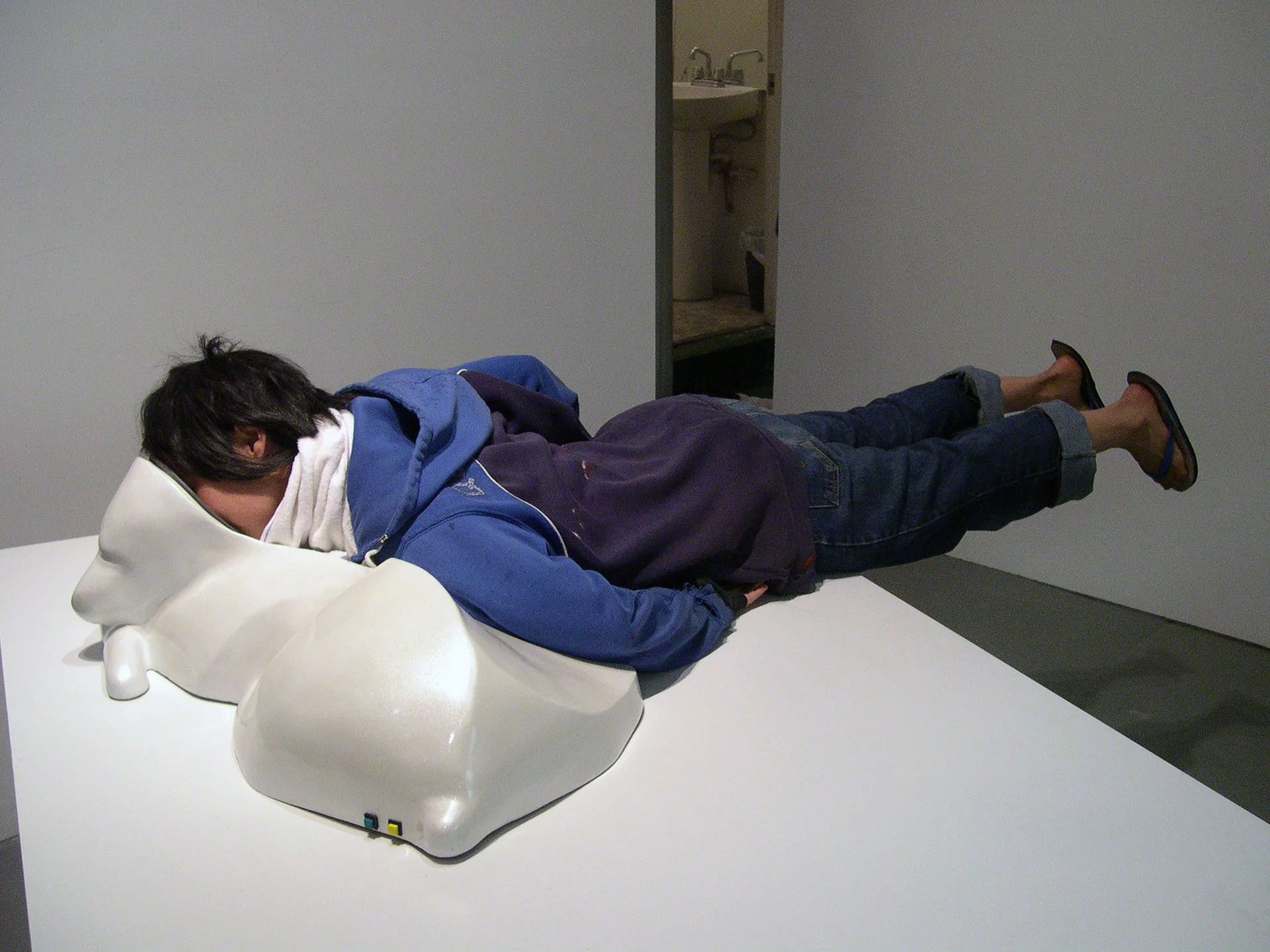 Goliath Visual Space, Brooklyn / 2003