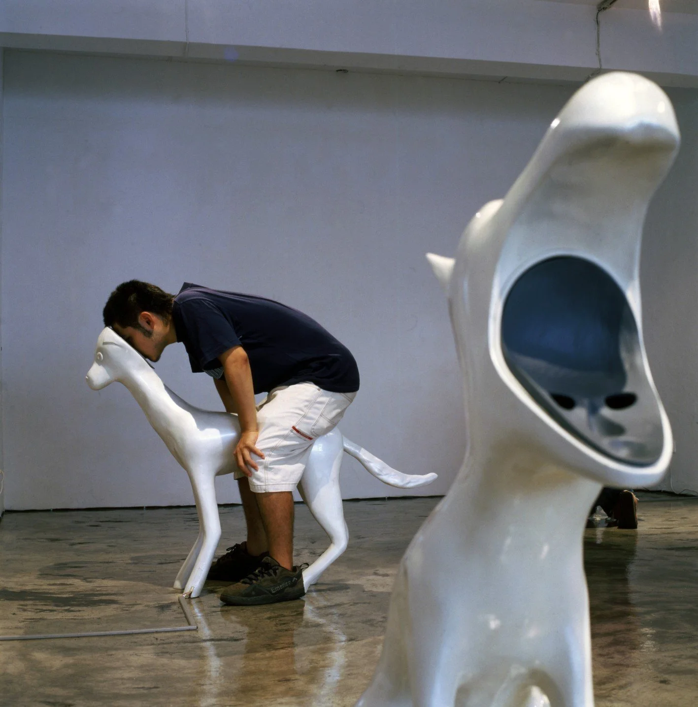 伊通公園畫廊，台北 / IT Park Gallery, Taipei / 2001