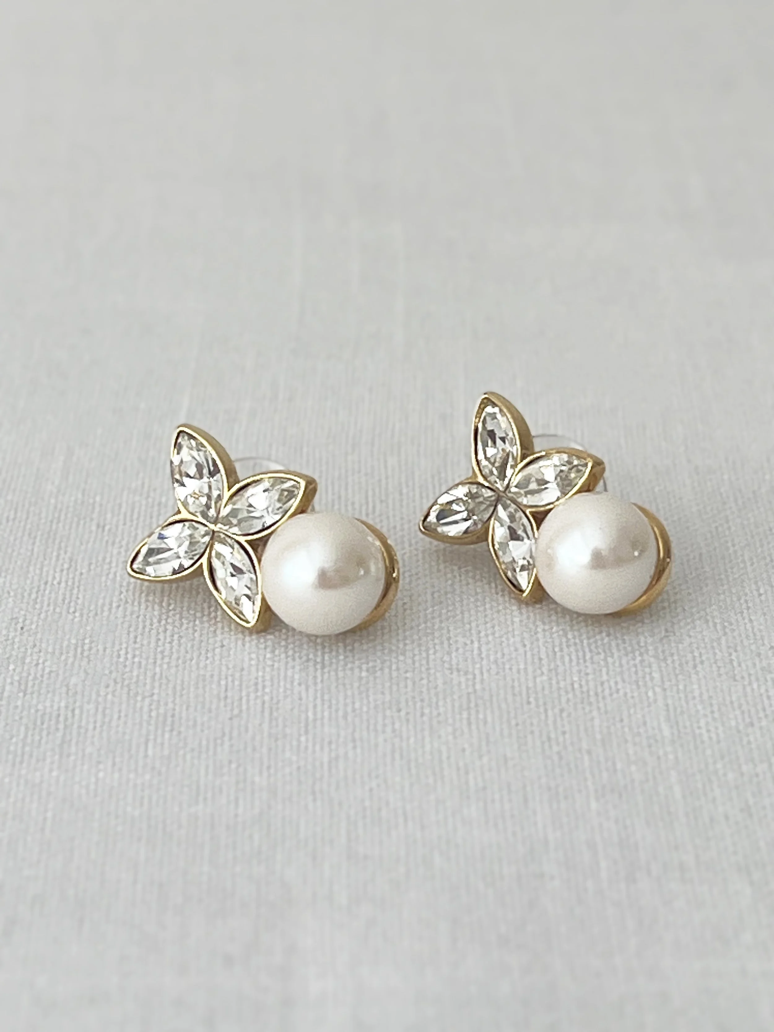 1990s Cabouchon Marquise Crystal Faux Pearl Earrings