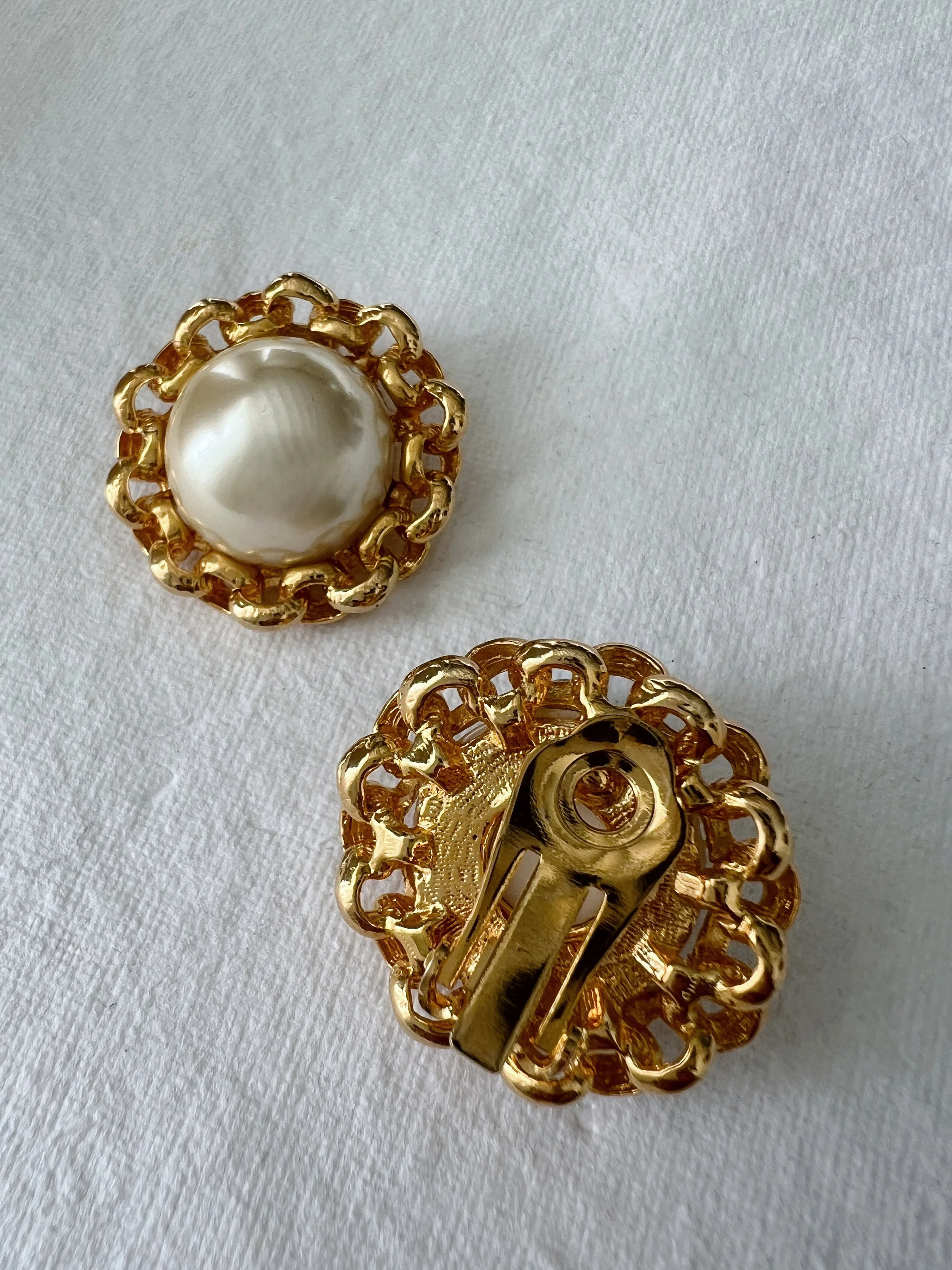 Rose Vintage Gold Earrings