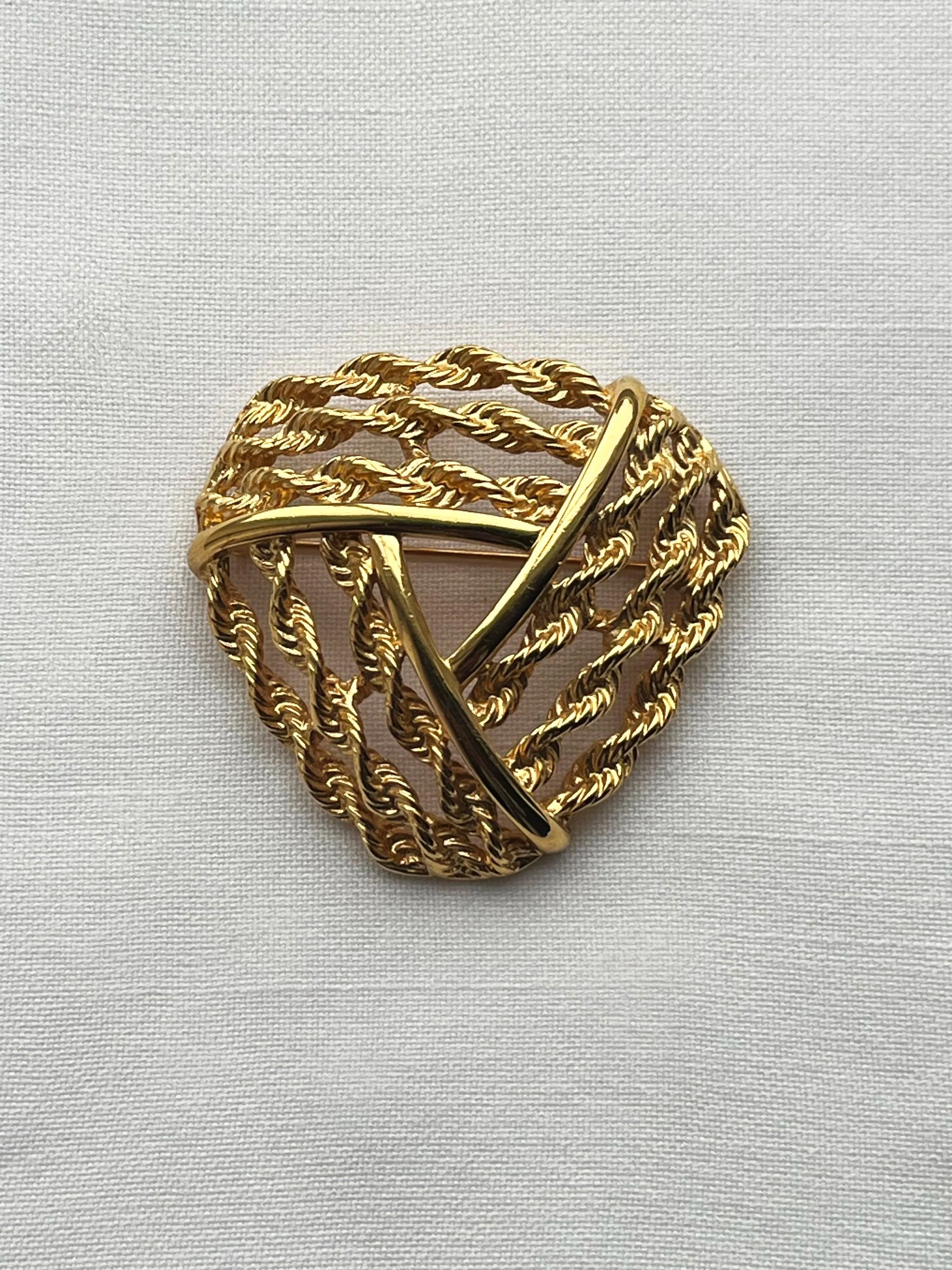 1980s Monet Rope Chain Brooch.jpg