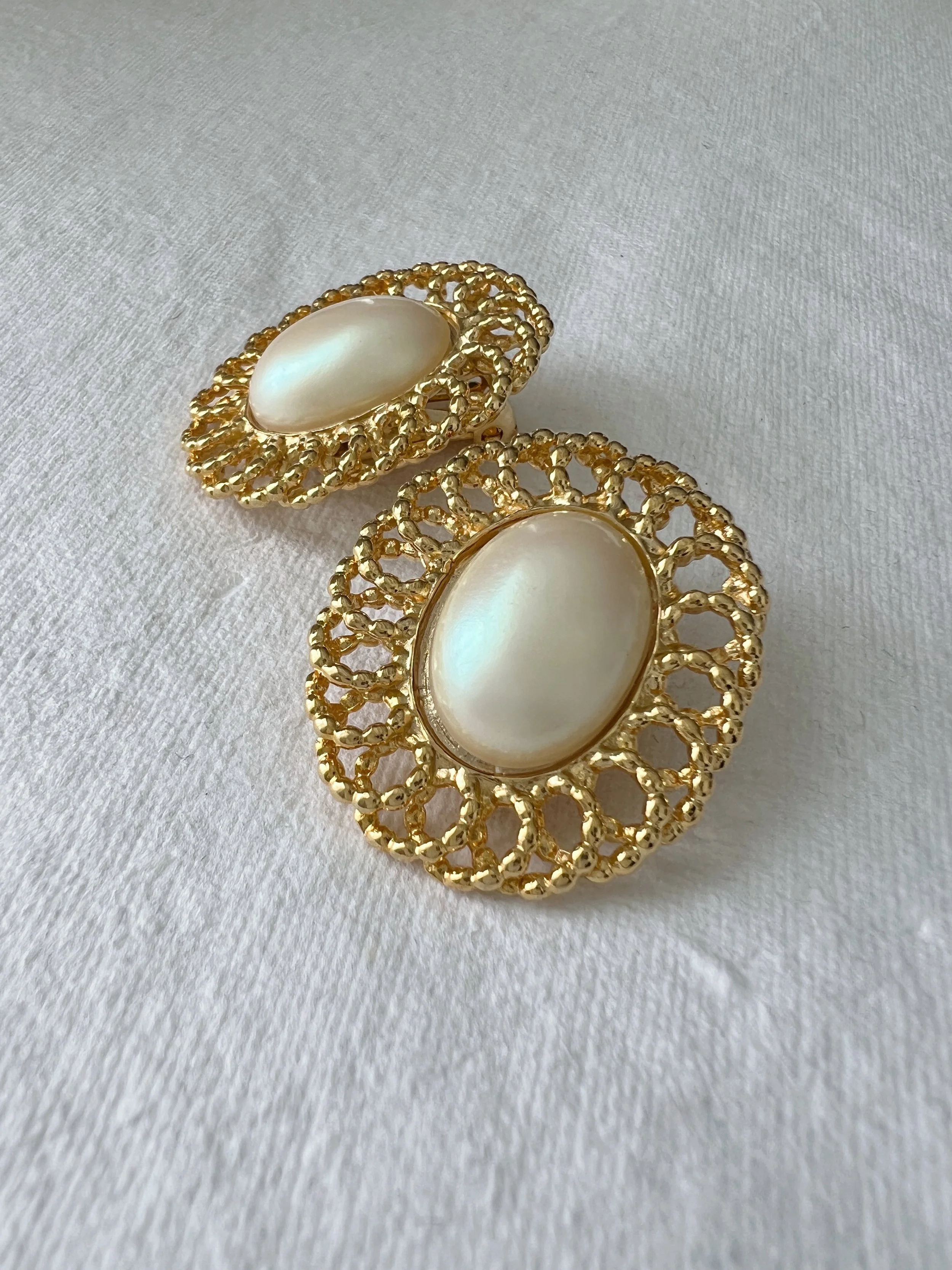 1980s Oval Faux Pearl Earrings