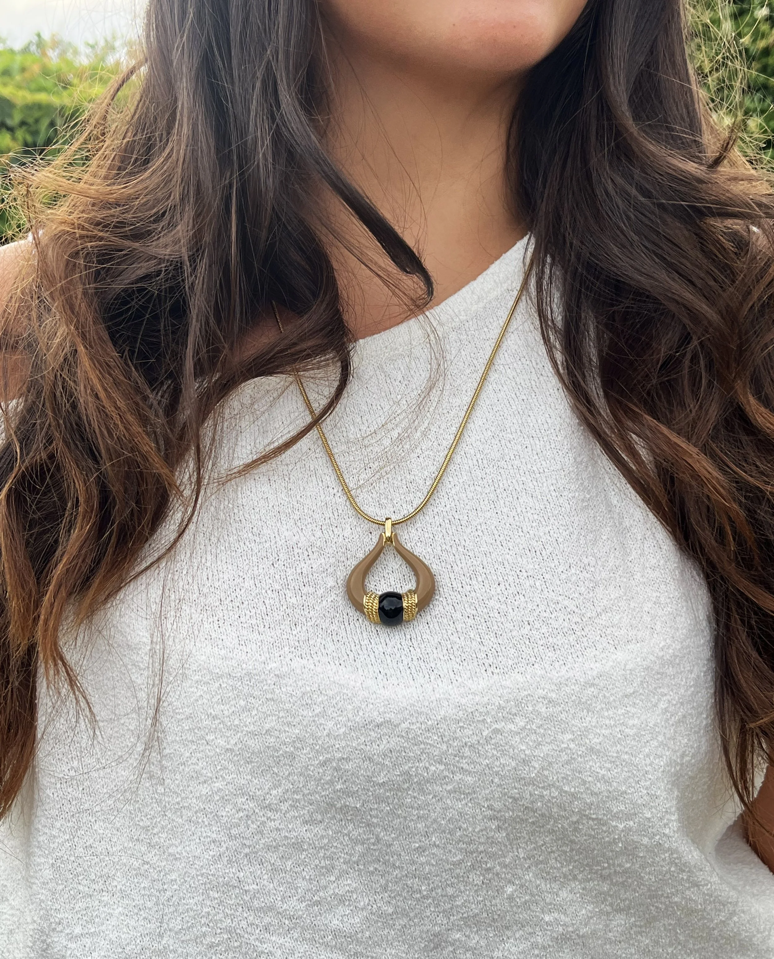 1970s LONG LUCITE TEARDROP PENDANT NECKLACE.jpeg