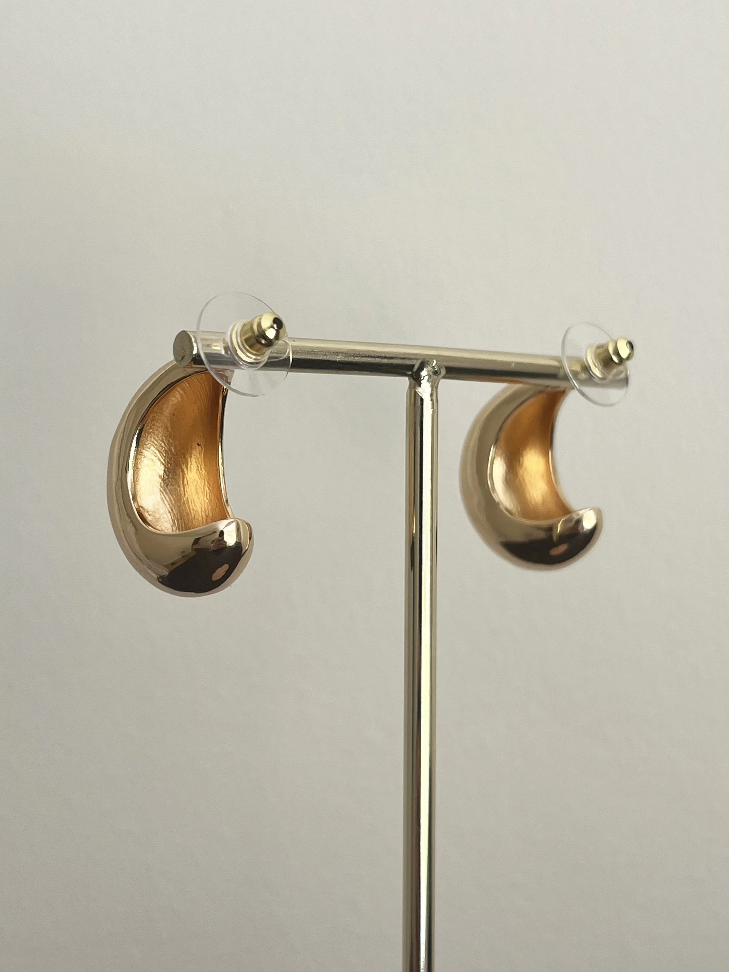 RETRO GOLD CRESENT HALF HOPPED EARRINGS BACK VIEW.jpeg