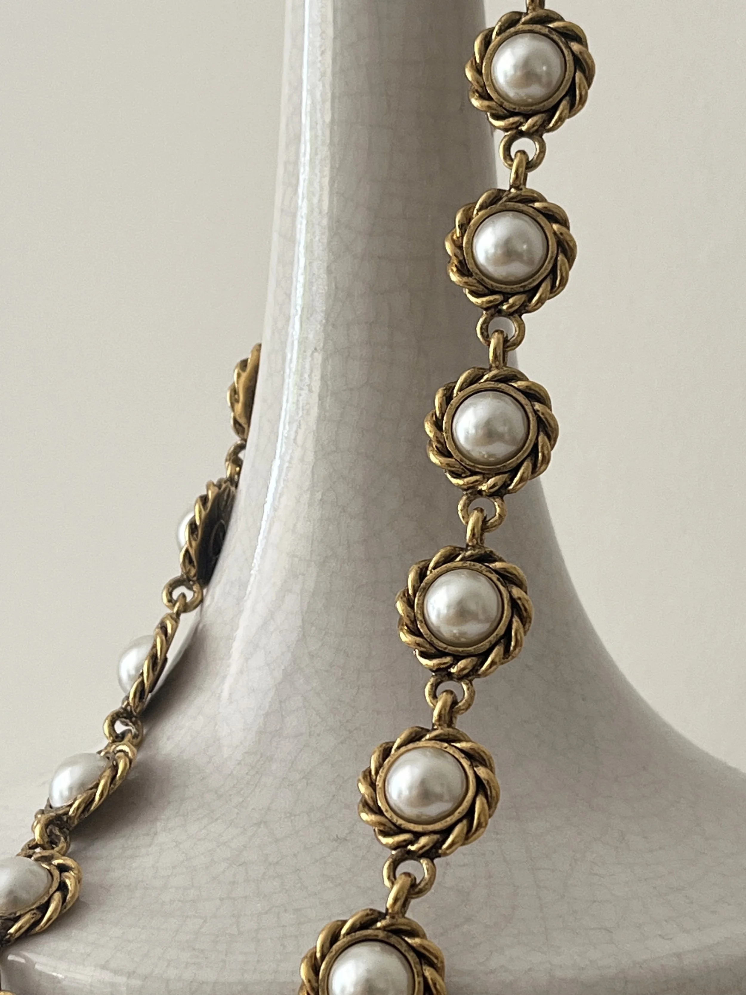 1950s Gilt and Faux Pearl Necklace