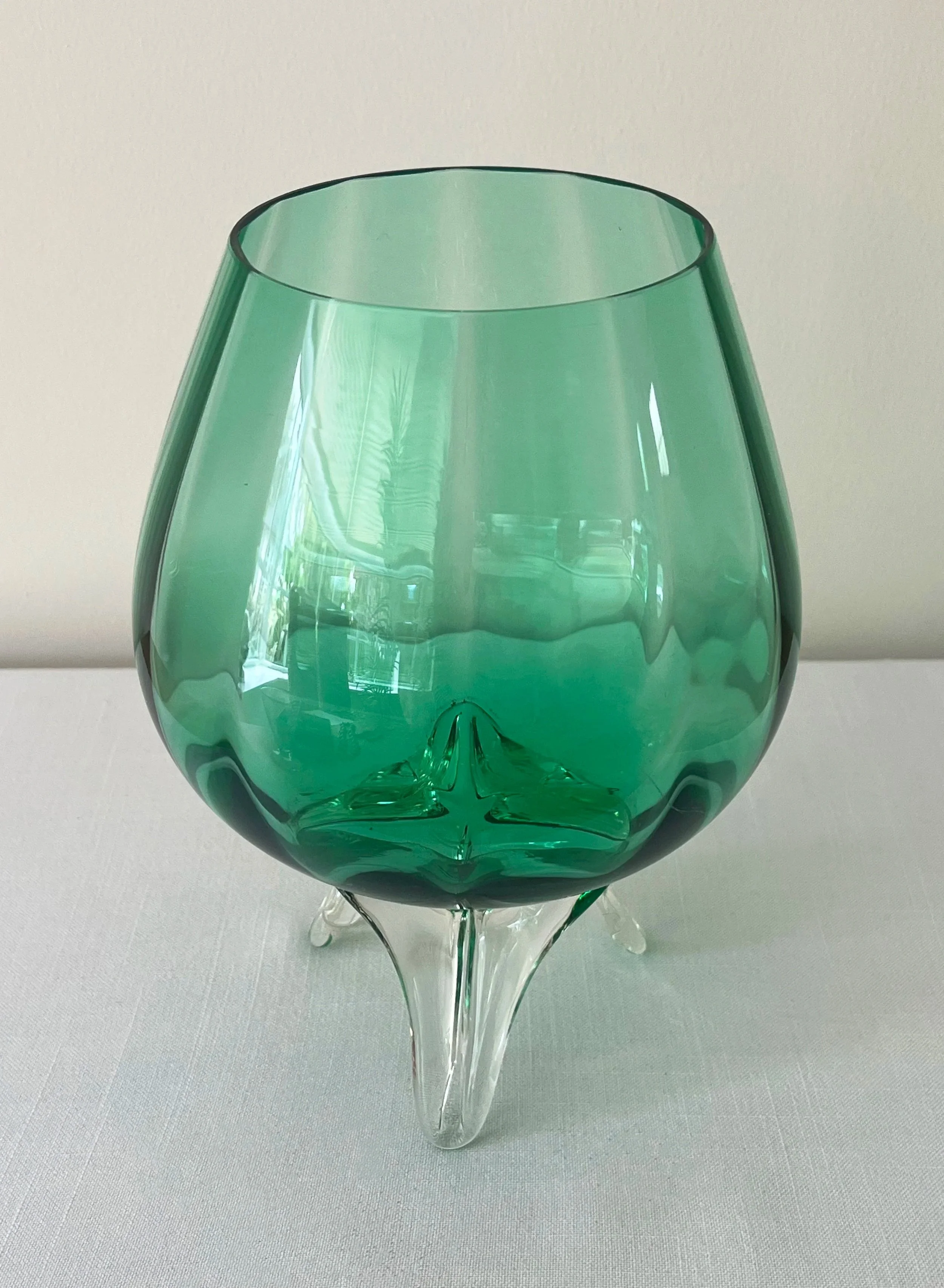 Vintage green tripod style vase with clear glass feet, 1970s glassware