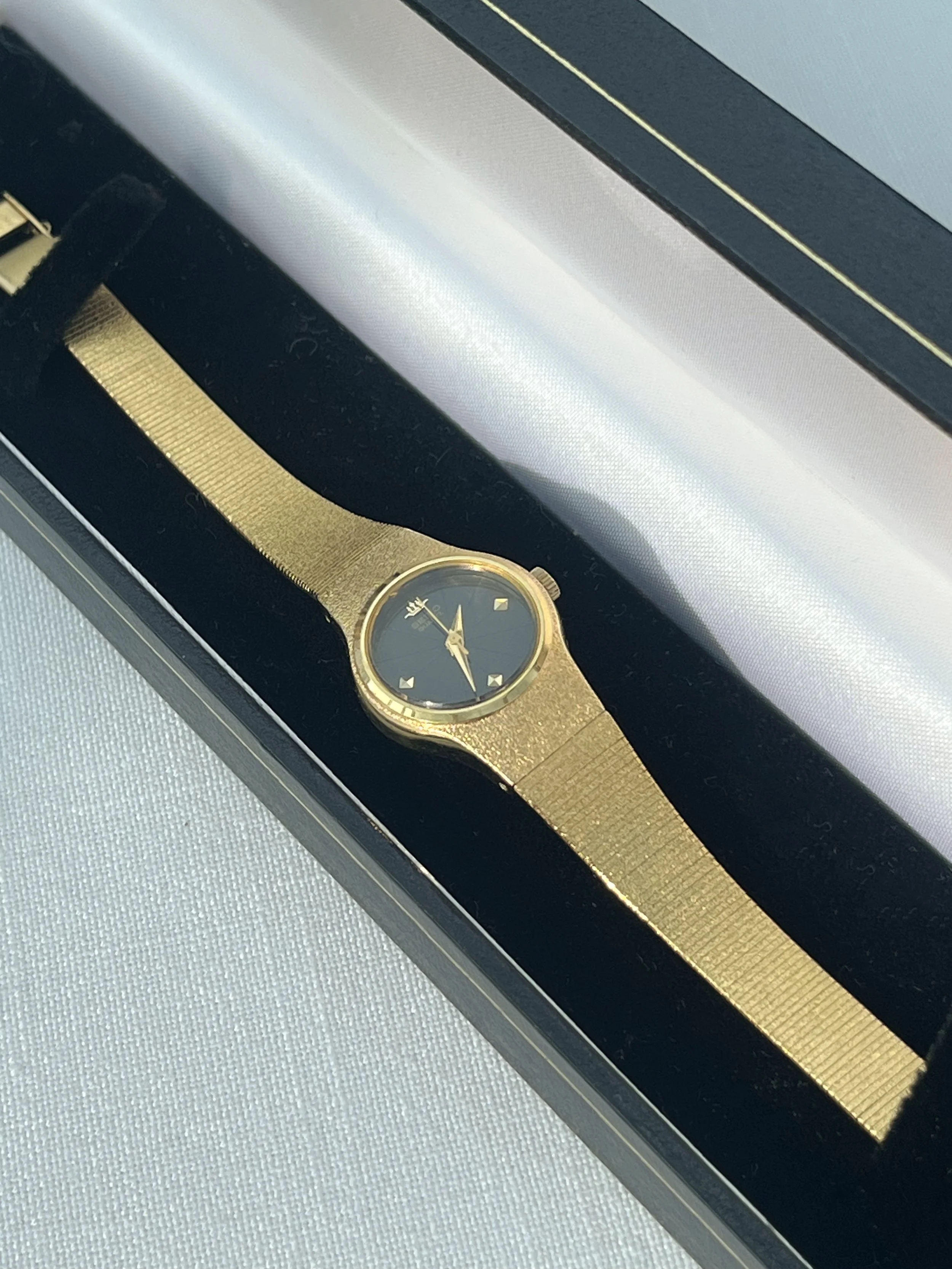 1990s SEIKO QUARTZ .jpg