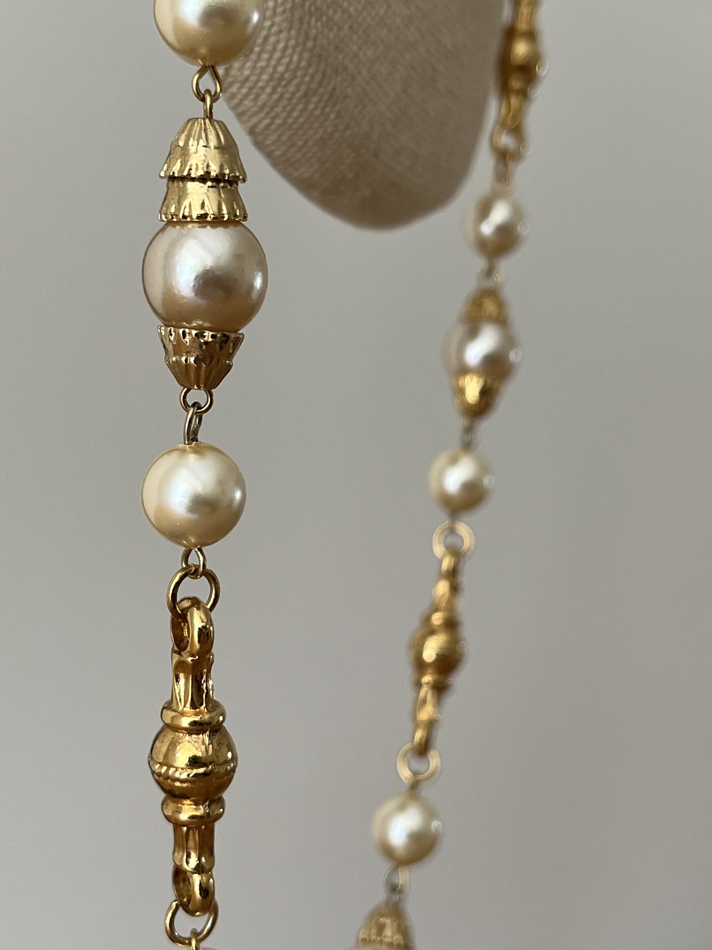 Long Scatter Pearl Necklace