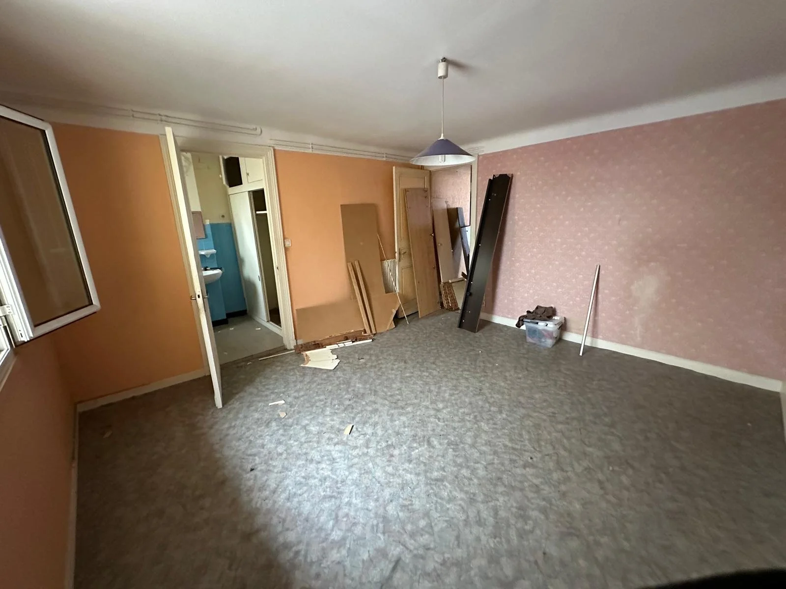 [AVANT] Appartement ancien et mal isolé 