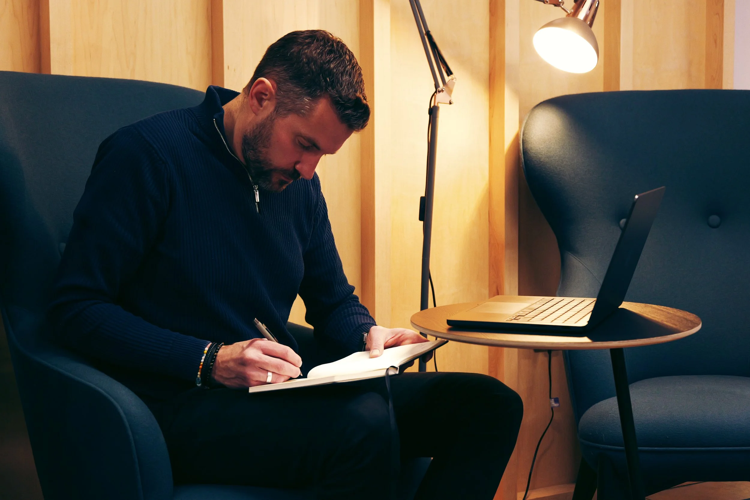 Digital health strategy consultant working with healthcare organisations on growth and market entry planning.