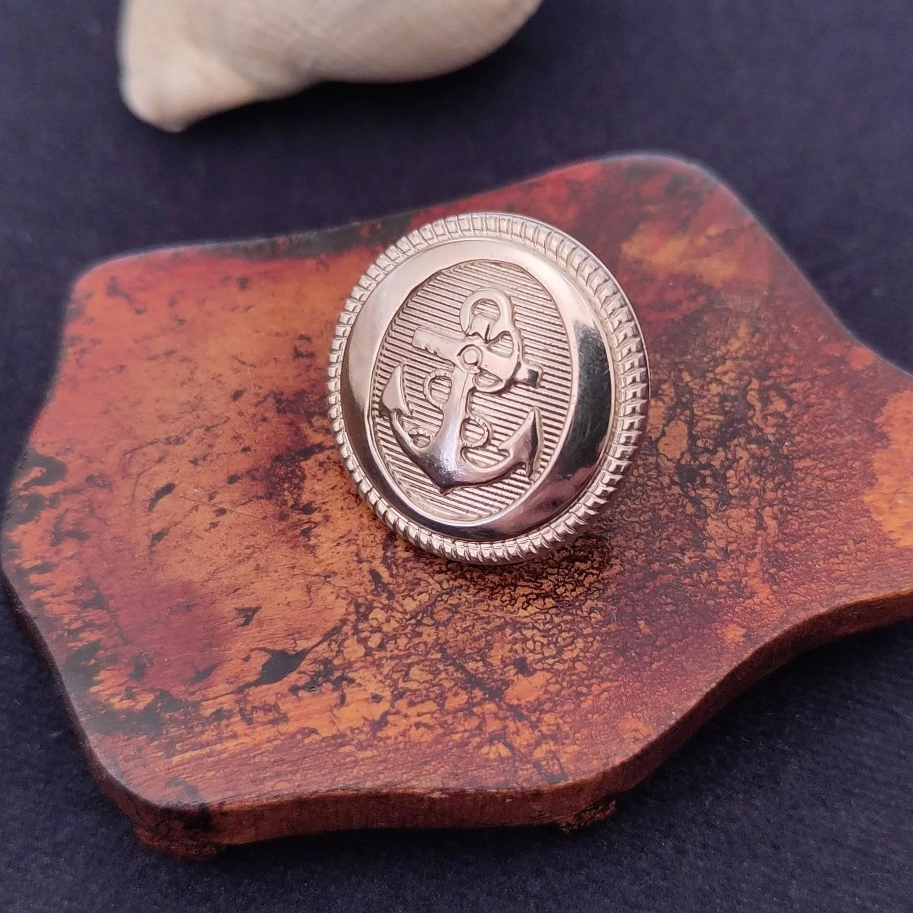 Captain's Favorite - Broche