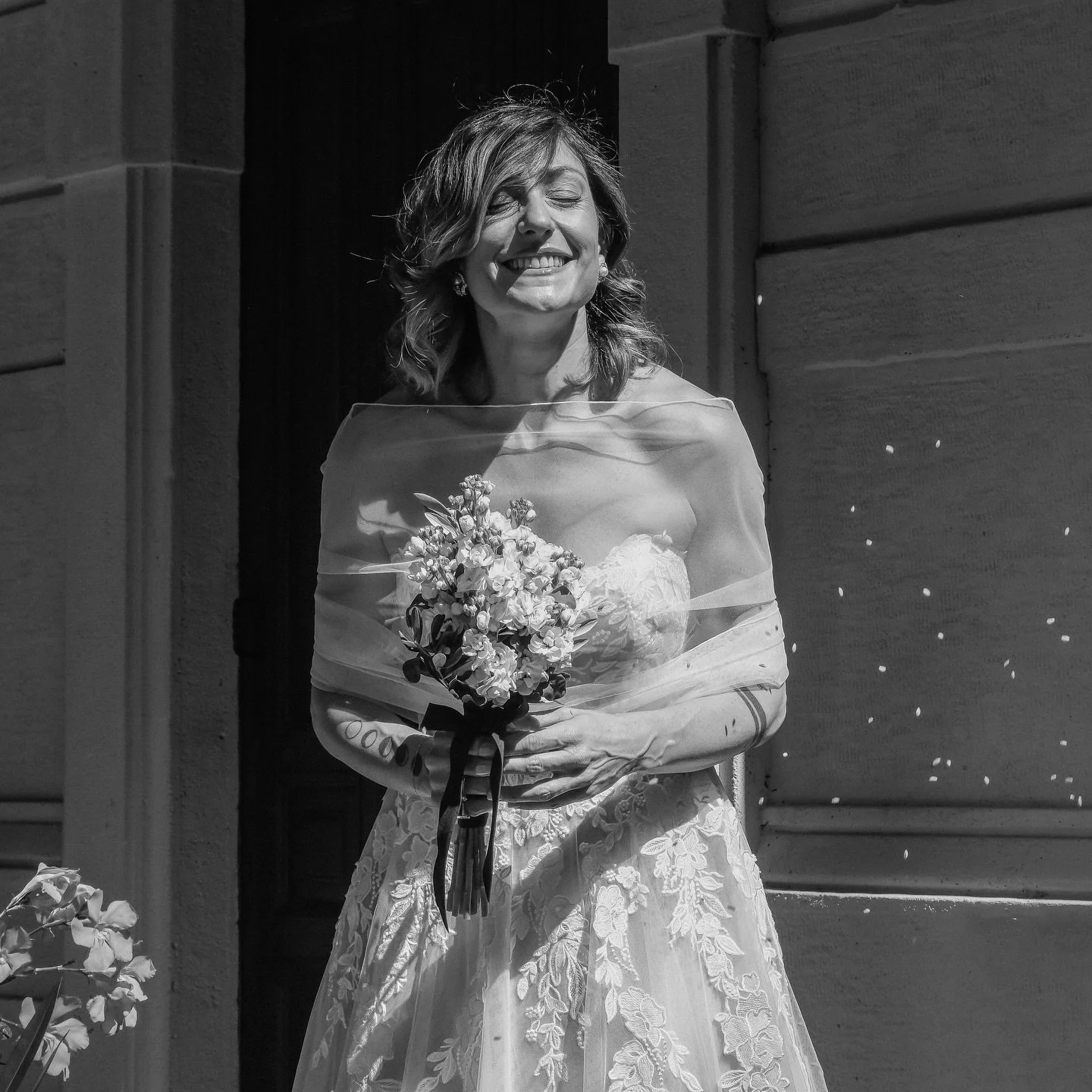 Questa immagine &egrave; uno di quei rari momenti in cui, come fotografo, smetti di guardare l&rsquo;esposizione o la composizione e inizi semplicemente a sentire la scena. &Egrave; il momento esatto in cui il respiro si ferma e il cuore accelera.
Ec