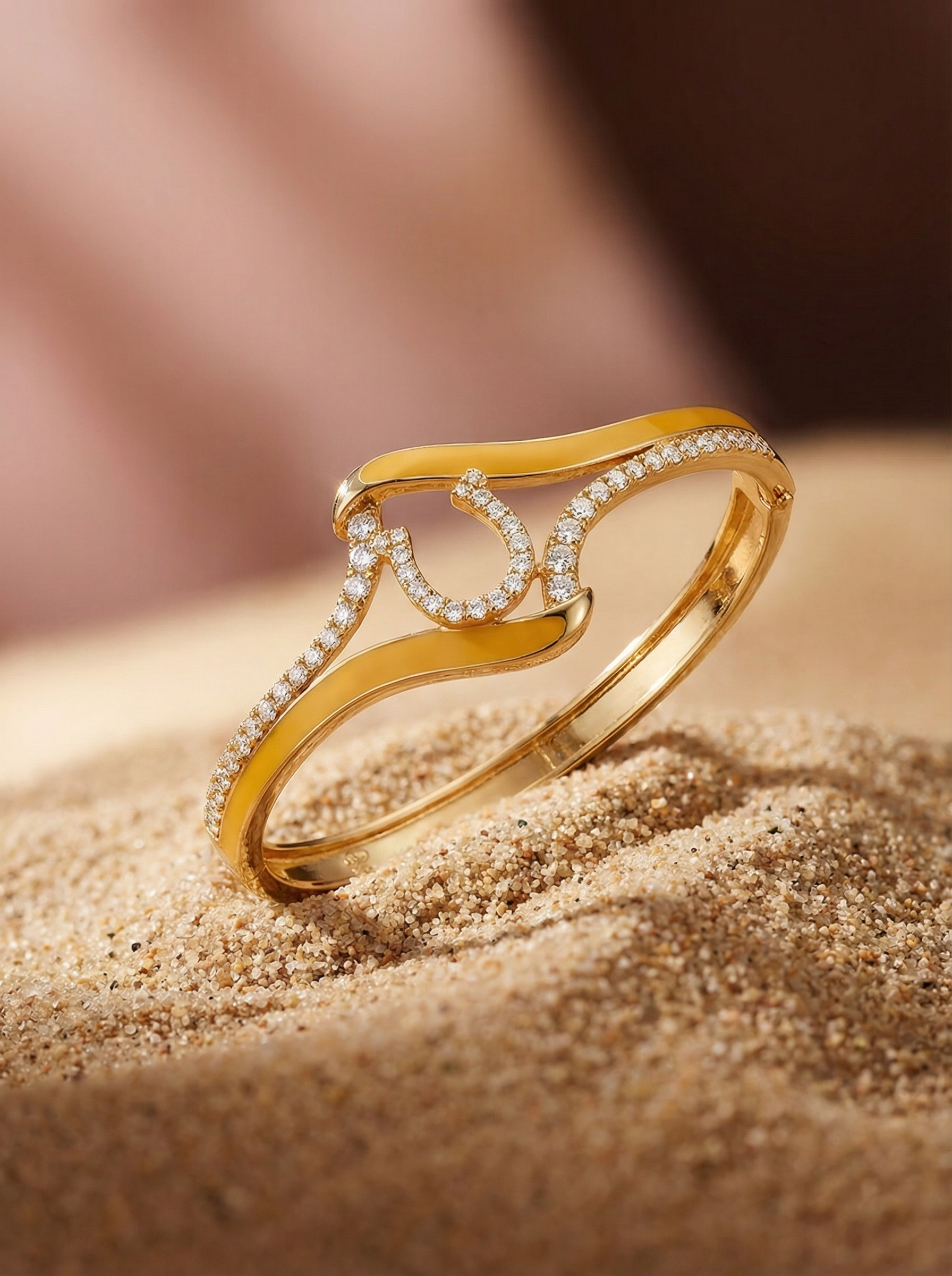 Hailuo_Image_I need a product shoot picture_467549609551822853.png