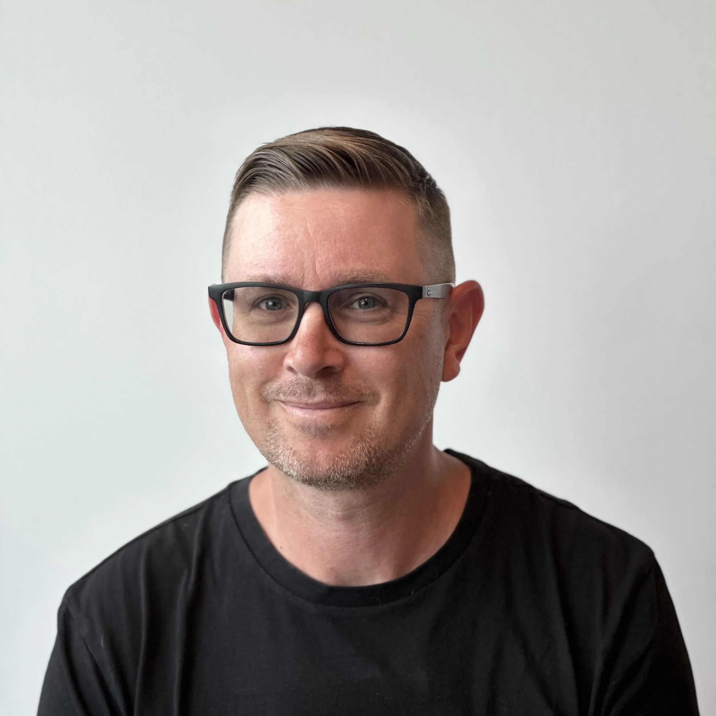 Ross Lovell, freelance graphic designer based in Reading