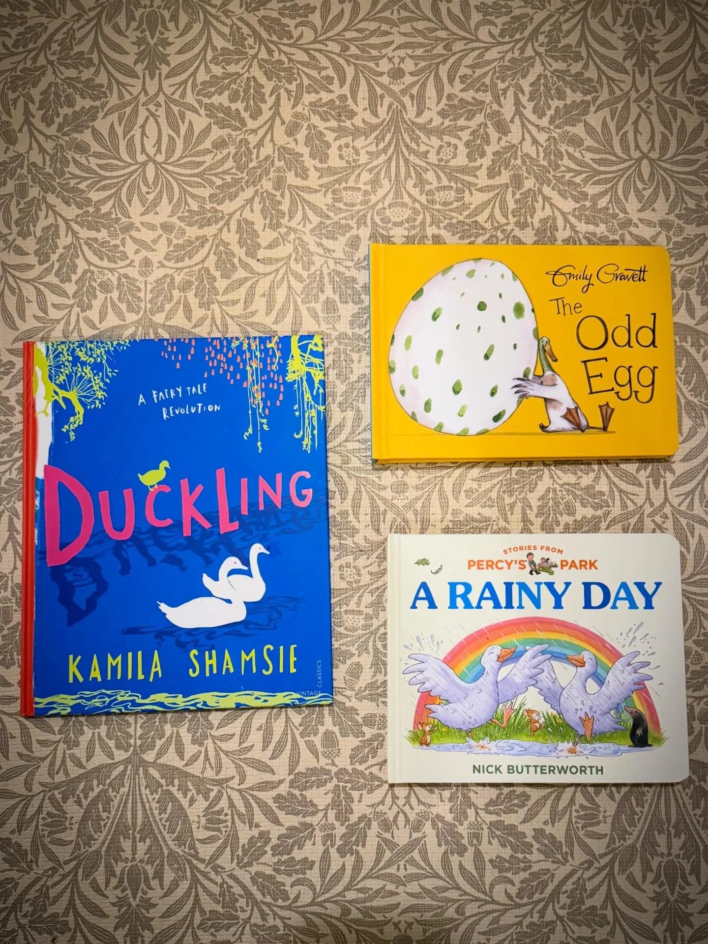 Fresh books. Weekends walking in muddy puddles. And one little boy who can&rsquo;t get enough of ducks 🦆💛

Starting the weekend at the @thewafflehouseuk (highly recommend) we wondered around a very wet Verulamium Park looking for ducks. We found lo