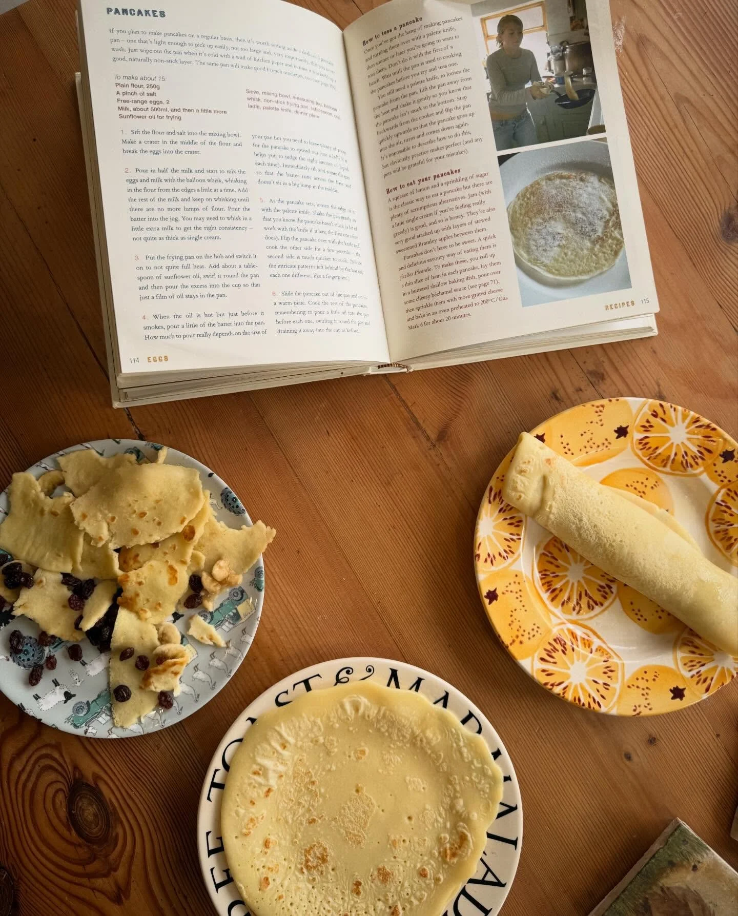Happy Pancake Day 🥞

There&rsquo;s something about the smell of butter, sugar, and sliced bananas that instantly lifts my mood. Last month, I stumbled across a second-hand copy of River Cottage Cookbook at my local bus stop, and I haven&rsquo;t stop