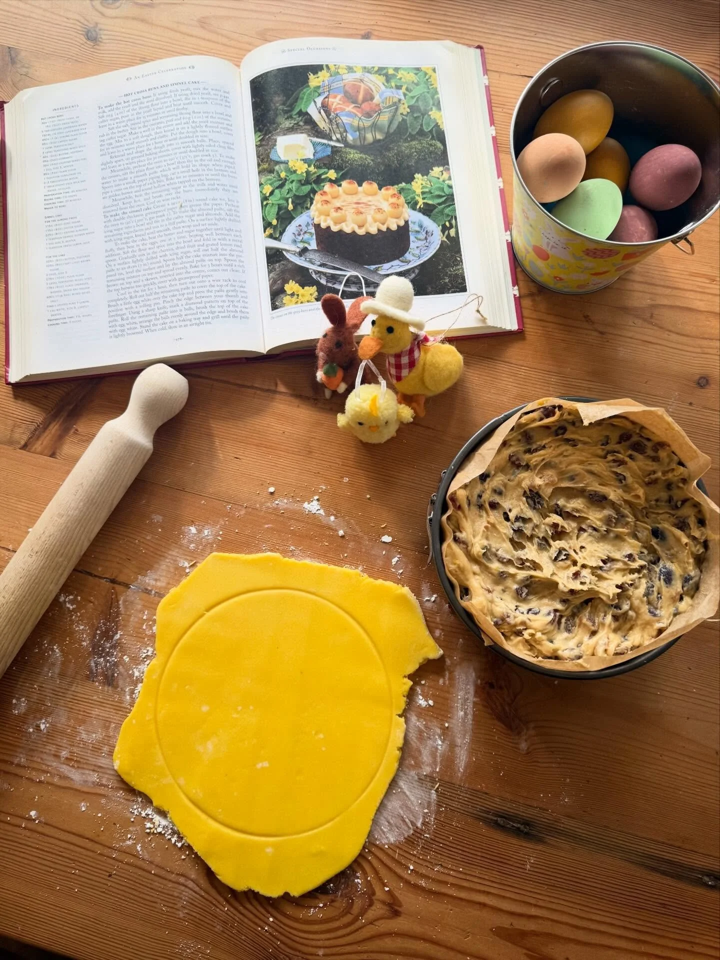 A morning of easter egg hunts, a delicious roast and a slice of simnel cake this afternoon, we have had a lovely Easter 🐣 

Wishing you all a blessed weekend 🐣 

#easter #easterbaking #eastercake #simnelcake #eastersunday