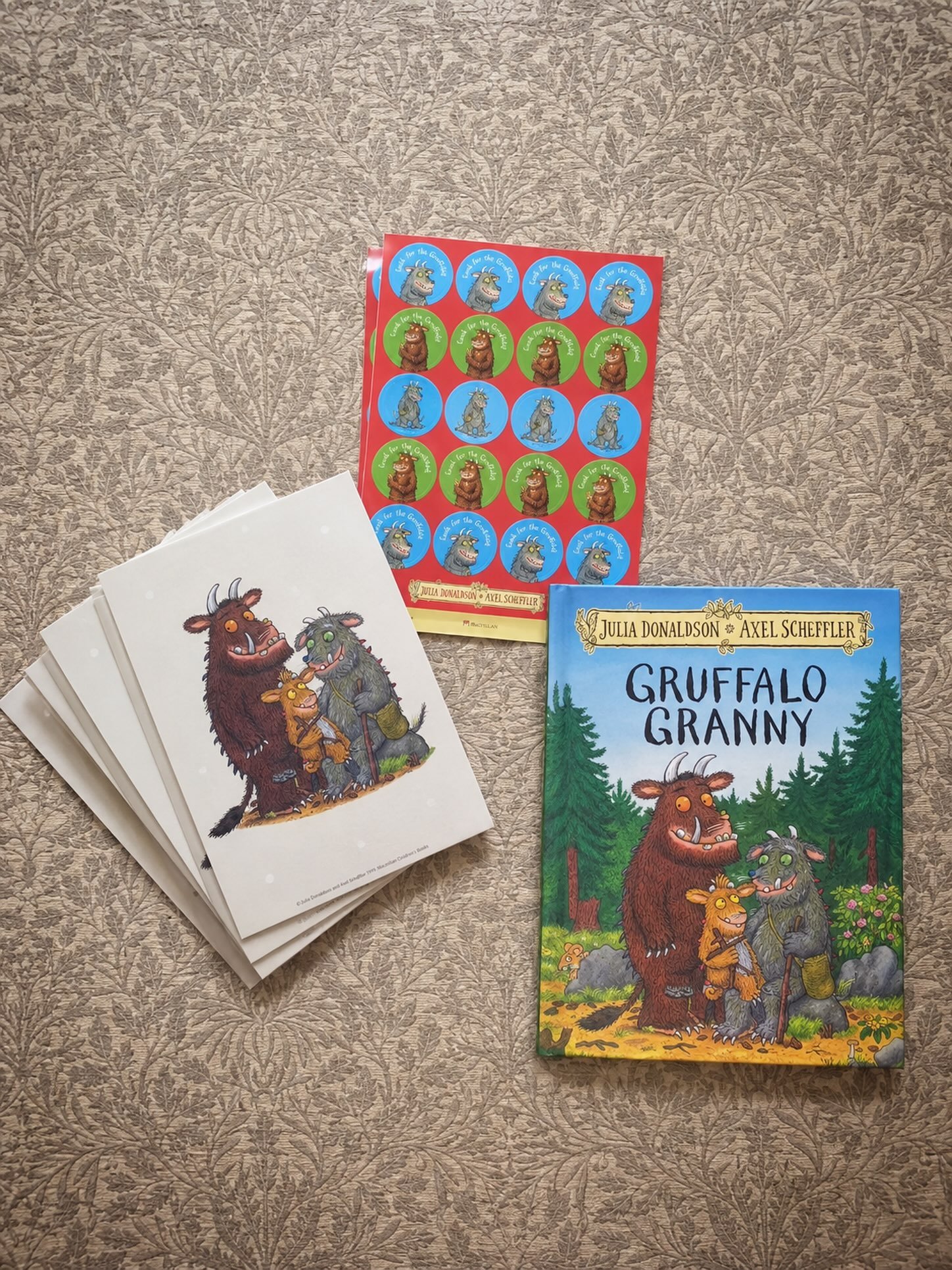 🎉✨Competition &amp; Happy Publication Day to Gruffalo Granny! 🎉✨

To celebrate the publication day of this wonderful new Gruffalo adventure, we&rsquo;re giving you the chance to get your hands on one of the beautiful Gruffalo Granny prints we have 
