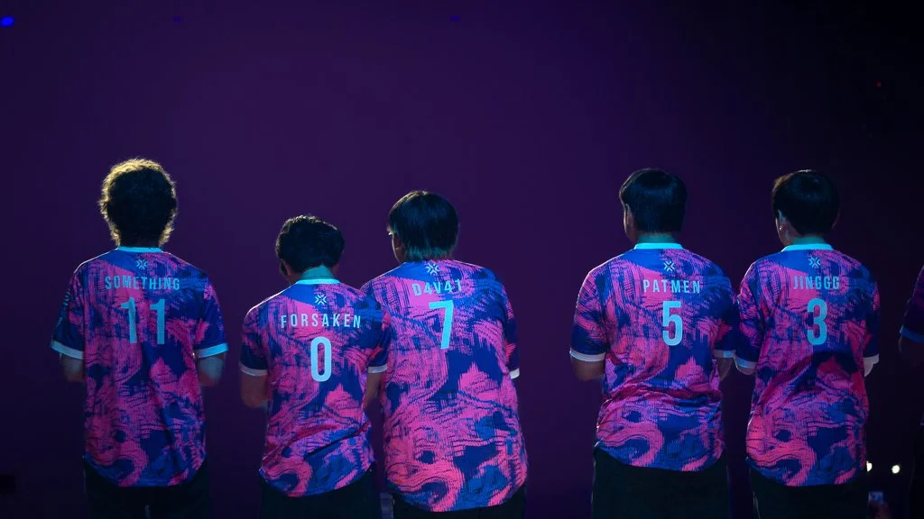 Valorant team Paper Rex standing towards the crowd in VCT Masters Toronto.