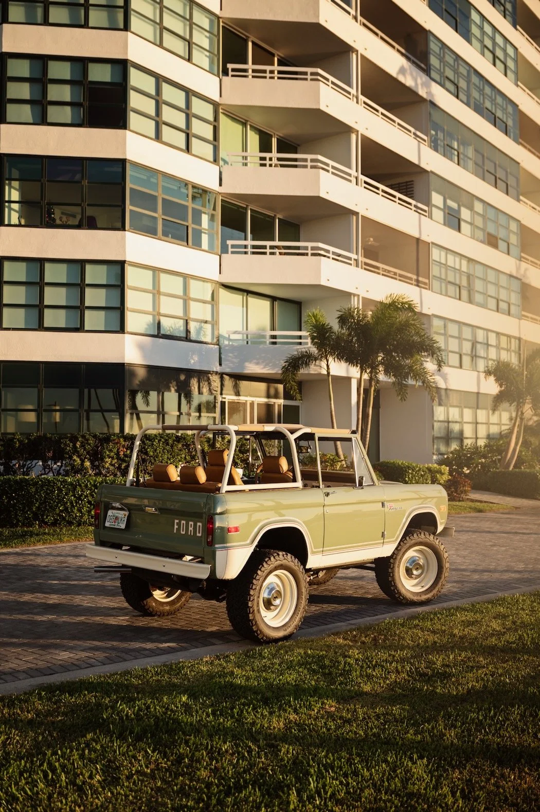GreenBlueBronco_3.jpeg