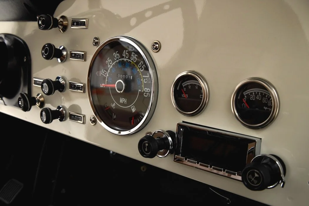 JeepCJ7_NoGraphics_23.jpeg